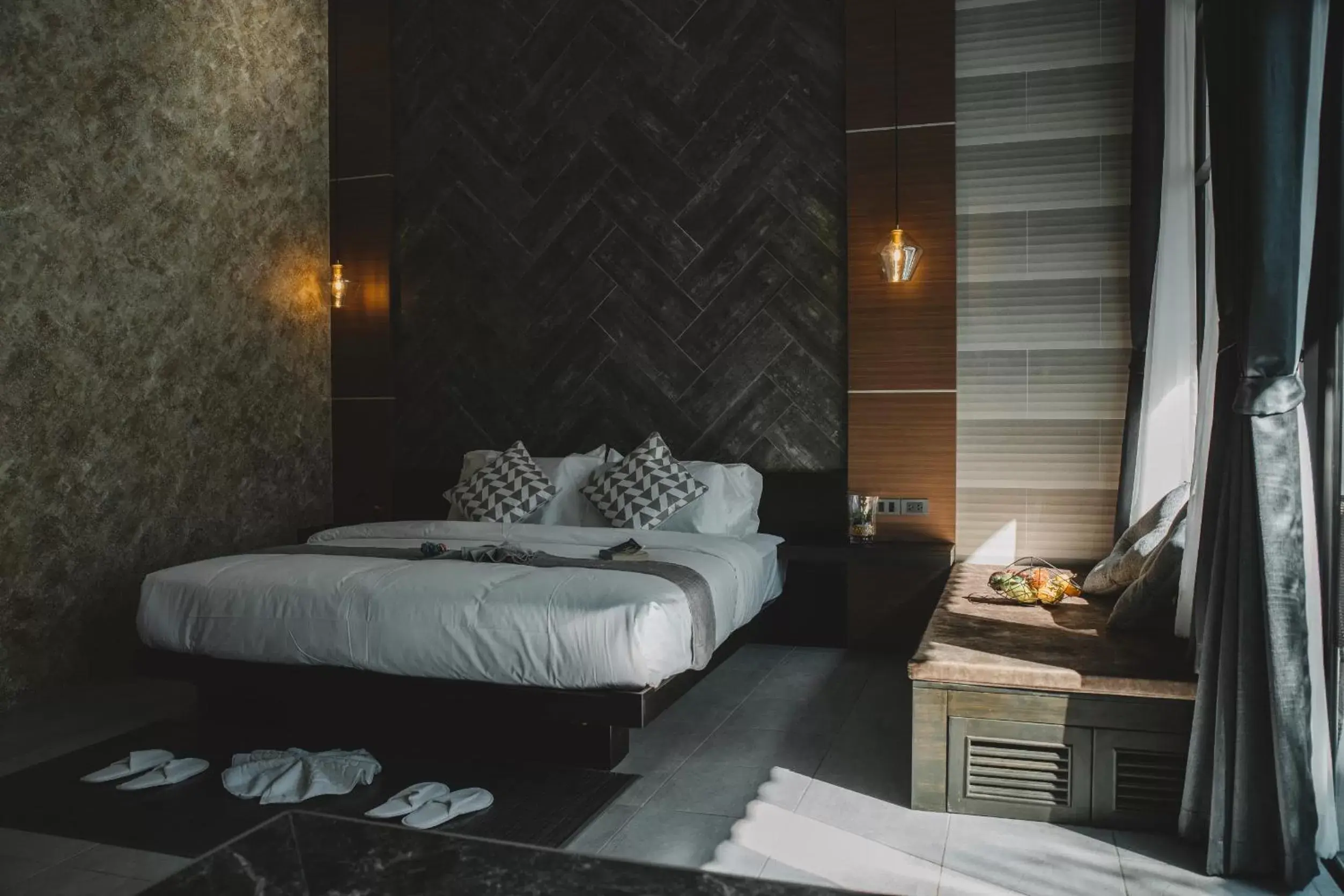Bedroom, Bed in Arun Dara Villa