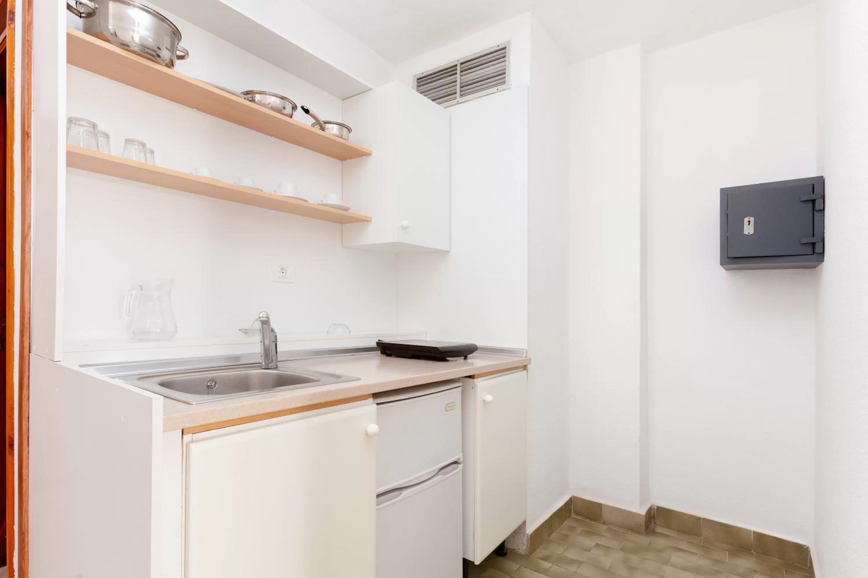 Kitchen or kitchenette in Hotel Panoramica Garden