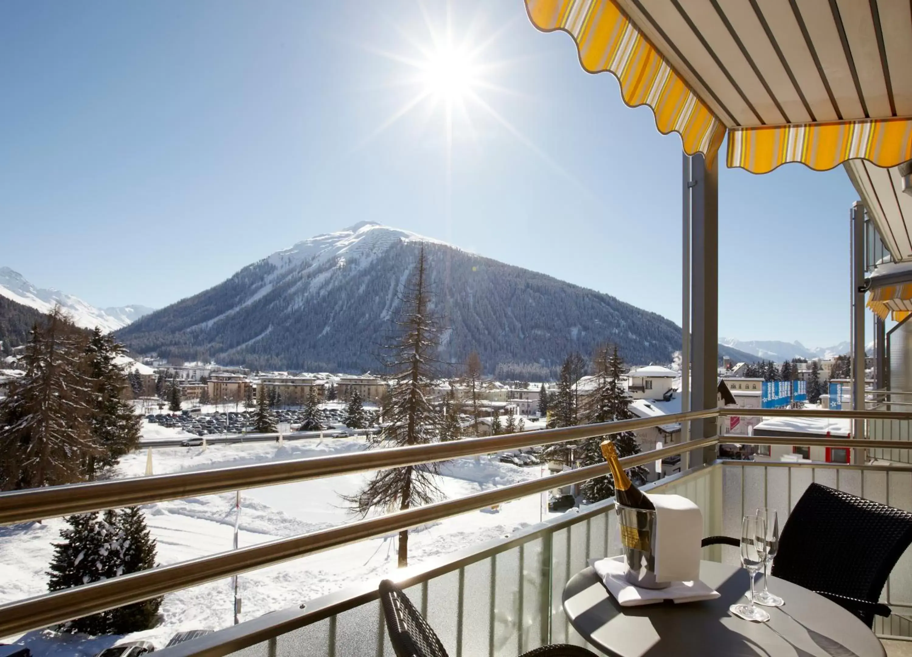 View (from property/room), Winter in Precise Tale Seehof Davos