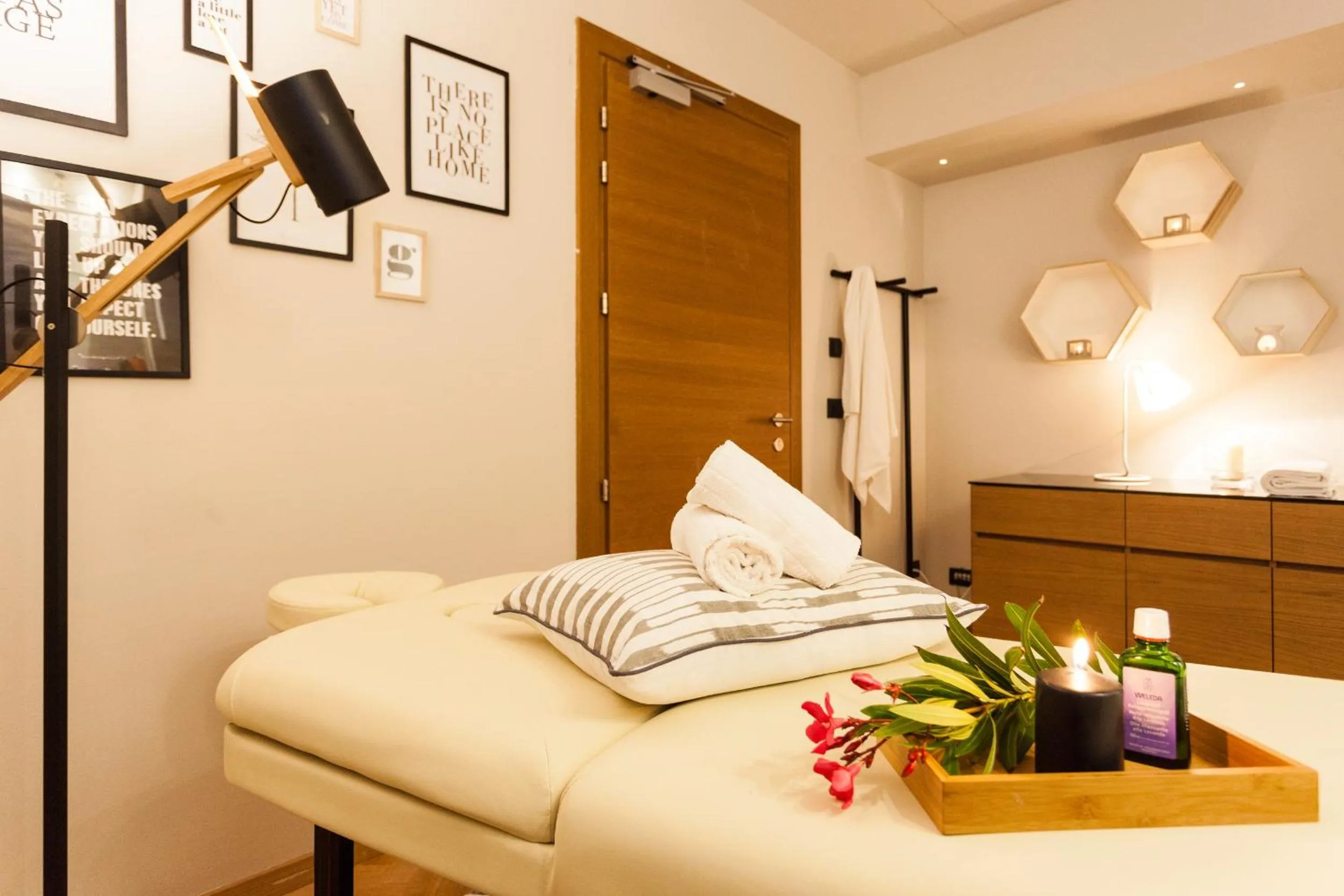 Massage in Hotel de Charme Laveno - Luxury all Inclusive