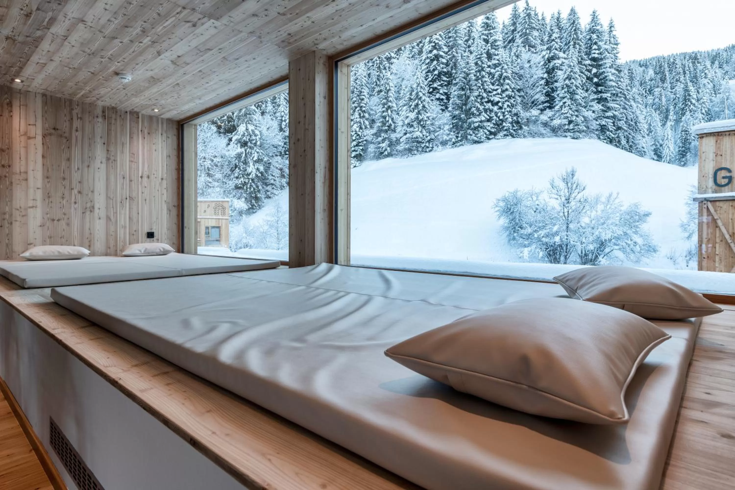 Bed in Tirol Lodge