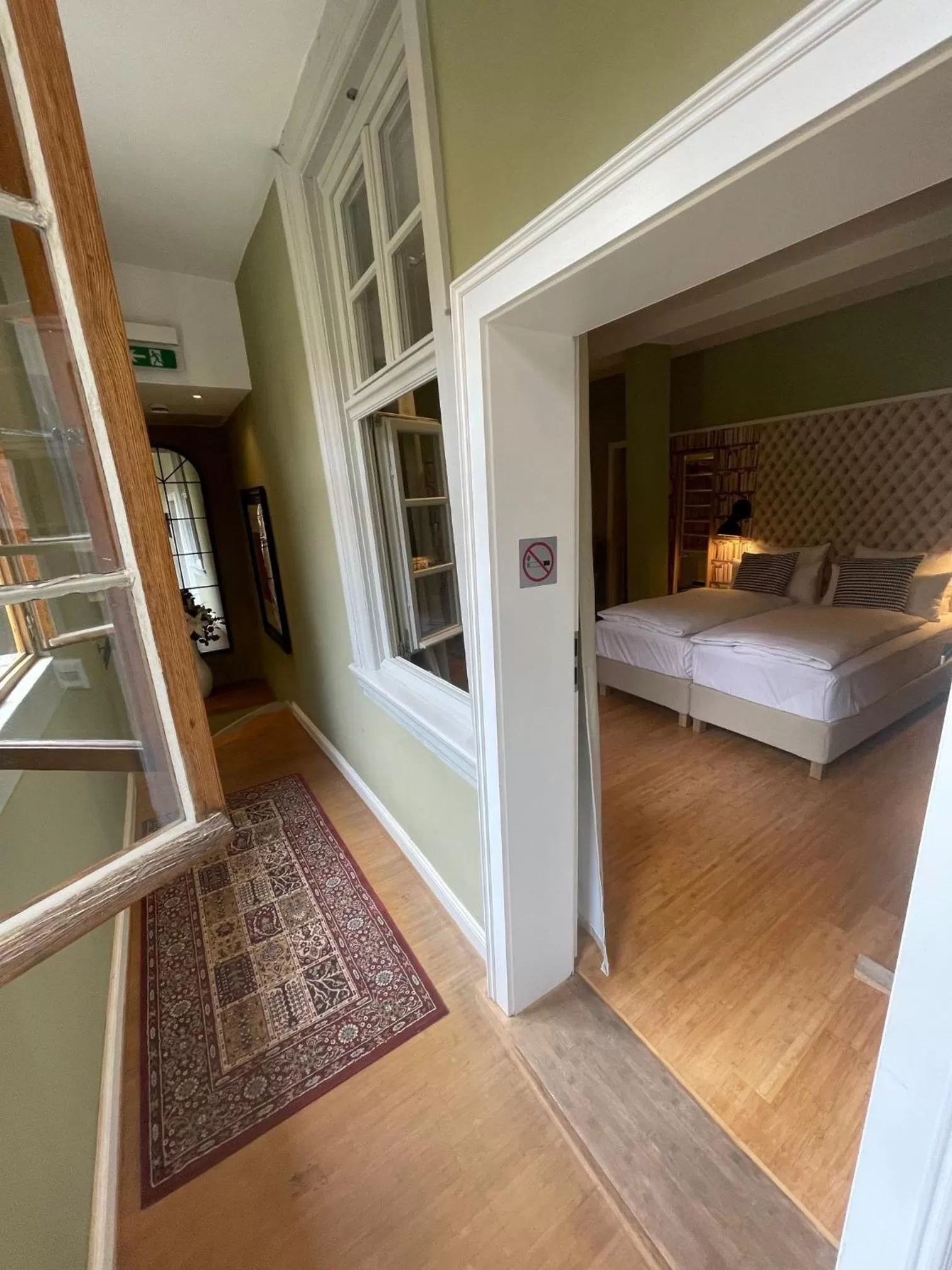 Photo of the whole room, Bed in Hotel Zur Alten Brücke