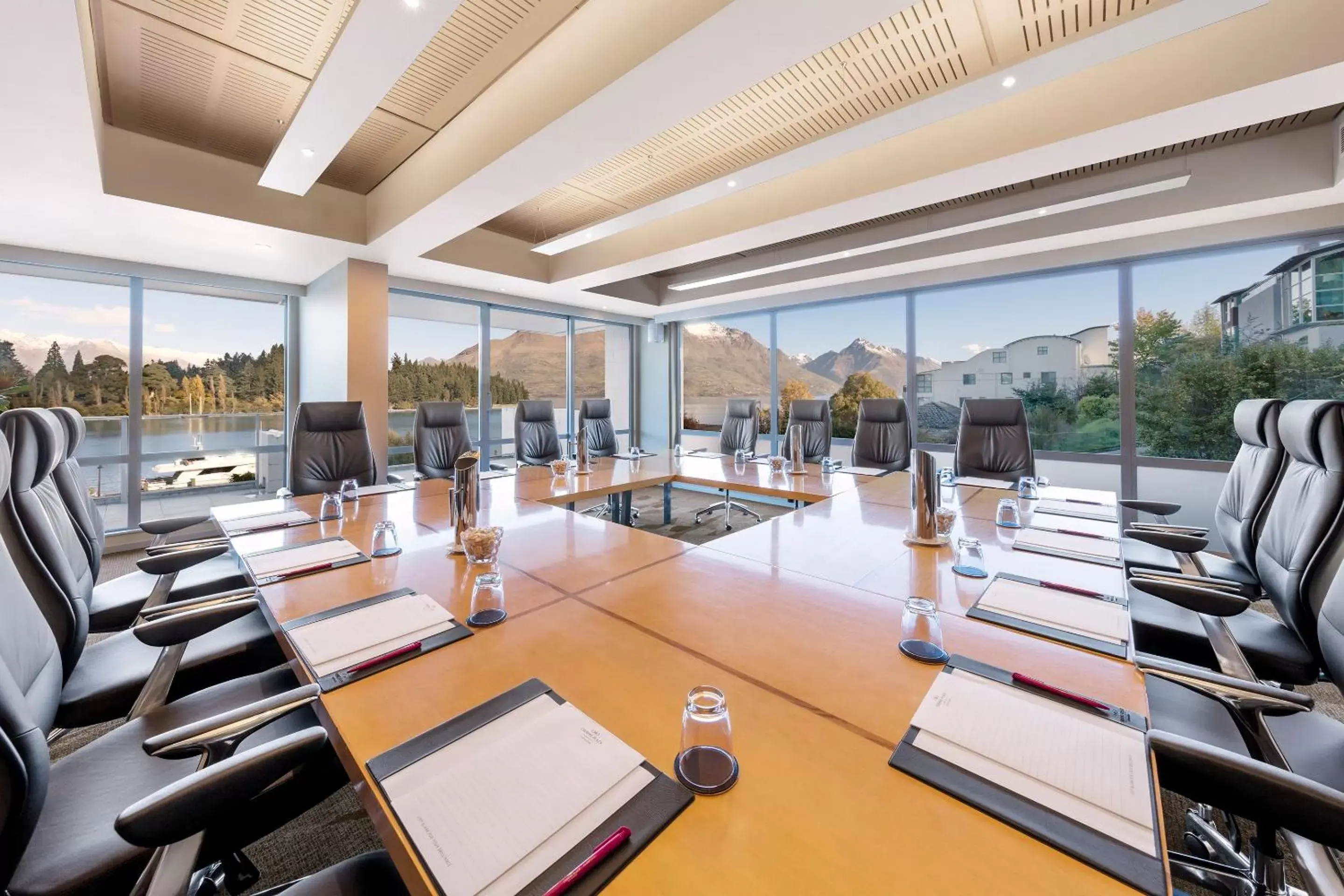 Meeting/conference room in Crowne Plaza Queenstown, an IHG Hotel