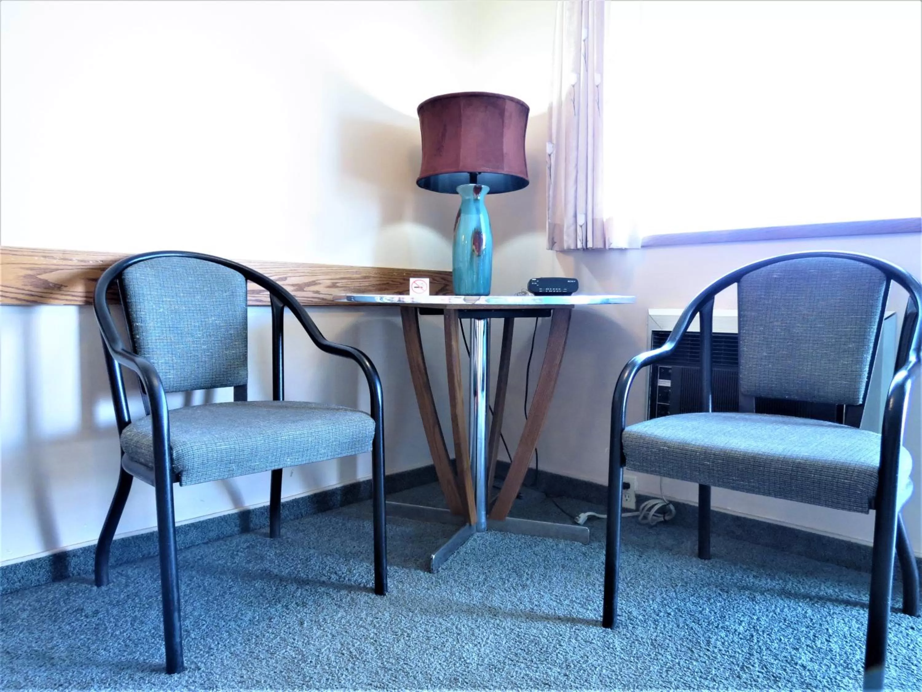 Living room in RANCHLAND Inn