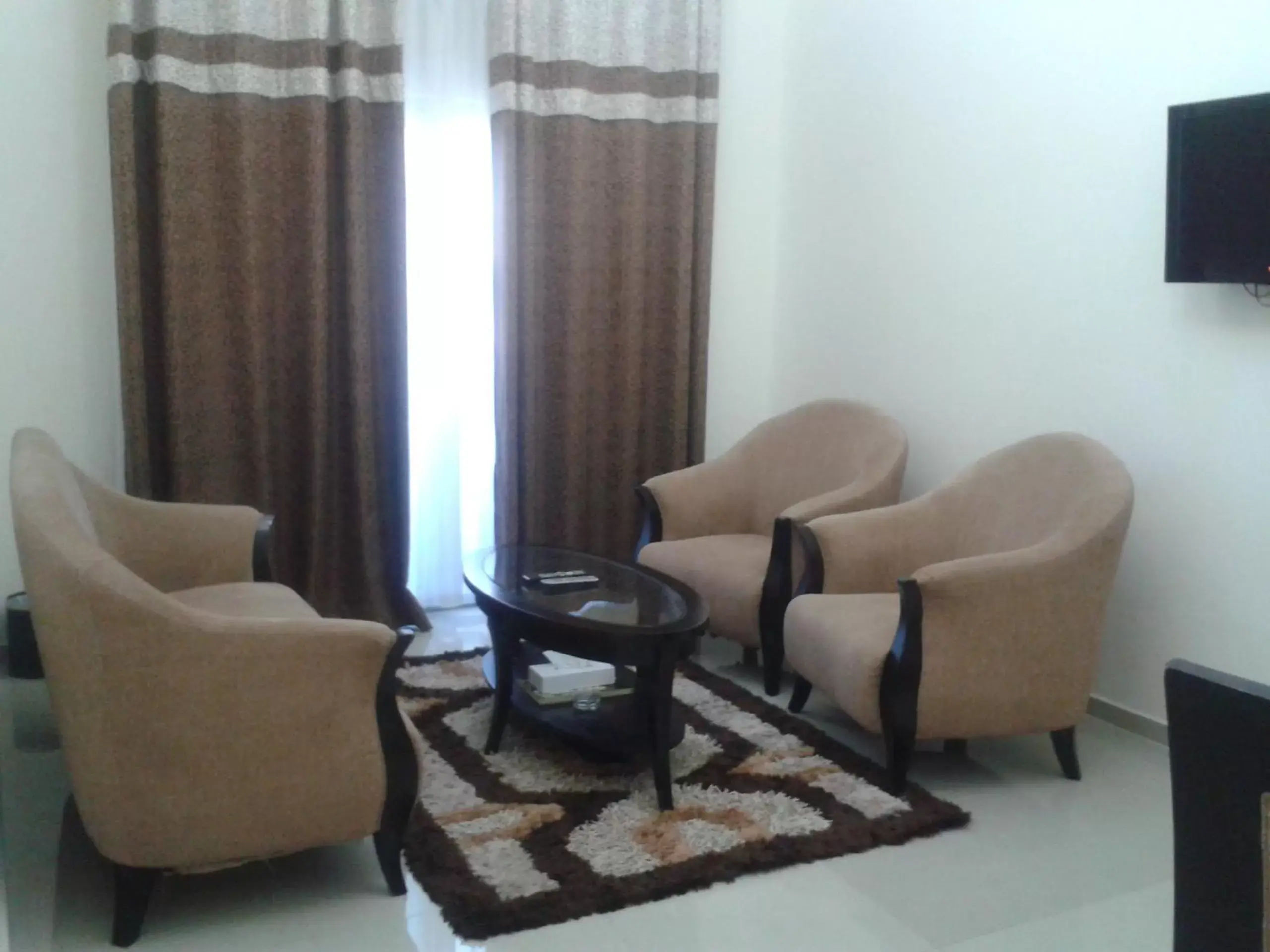 Seating Area in Al Smou Hotel Apartments - MAHA HOSPITALITY GROUP