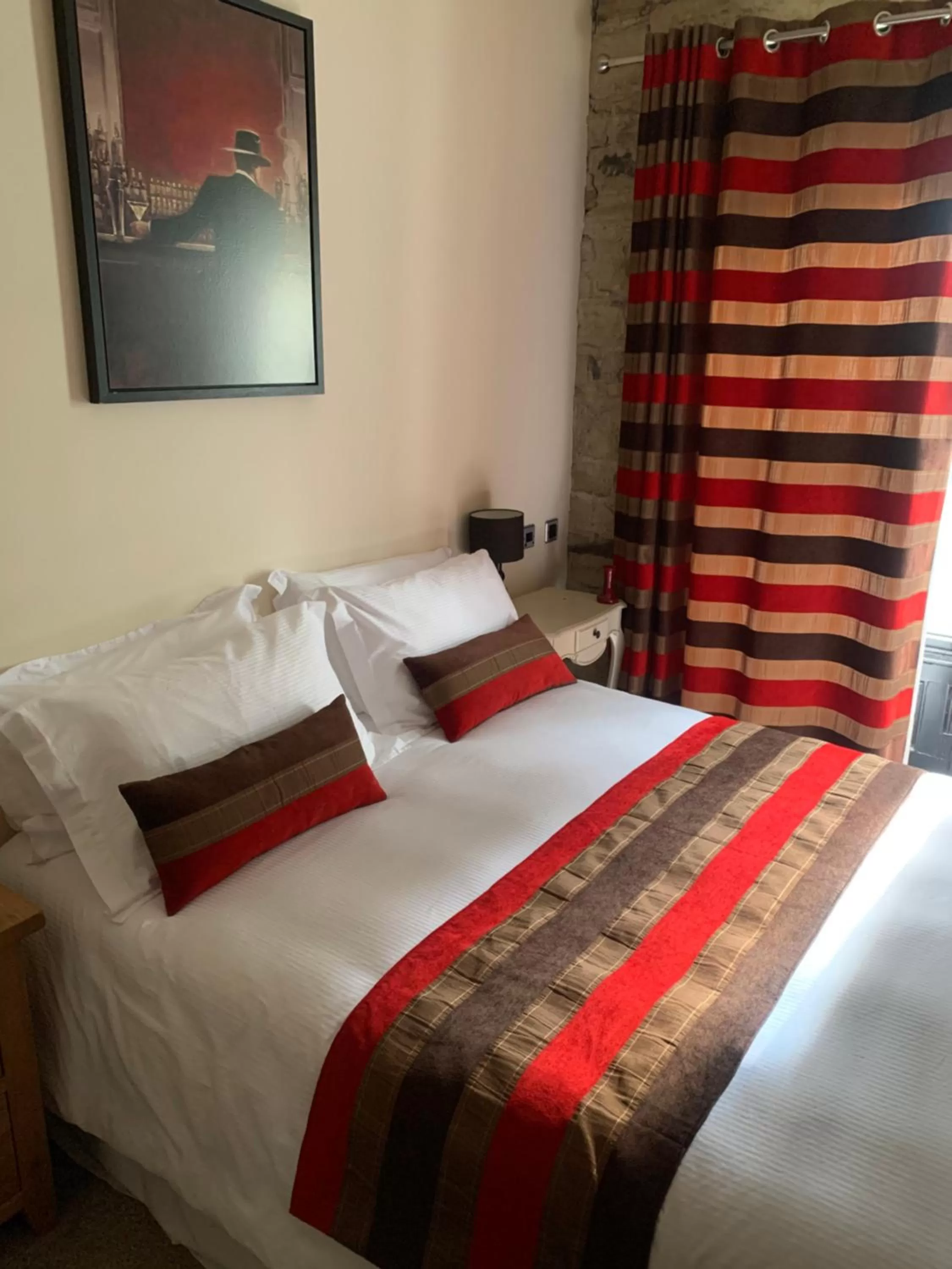 Bedroom, Bed in The Weavers Shed