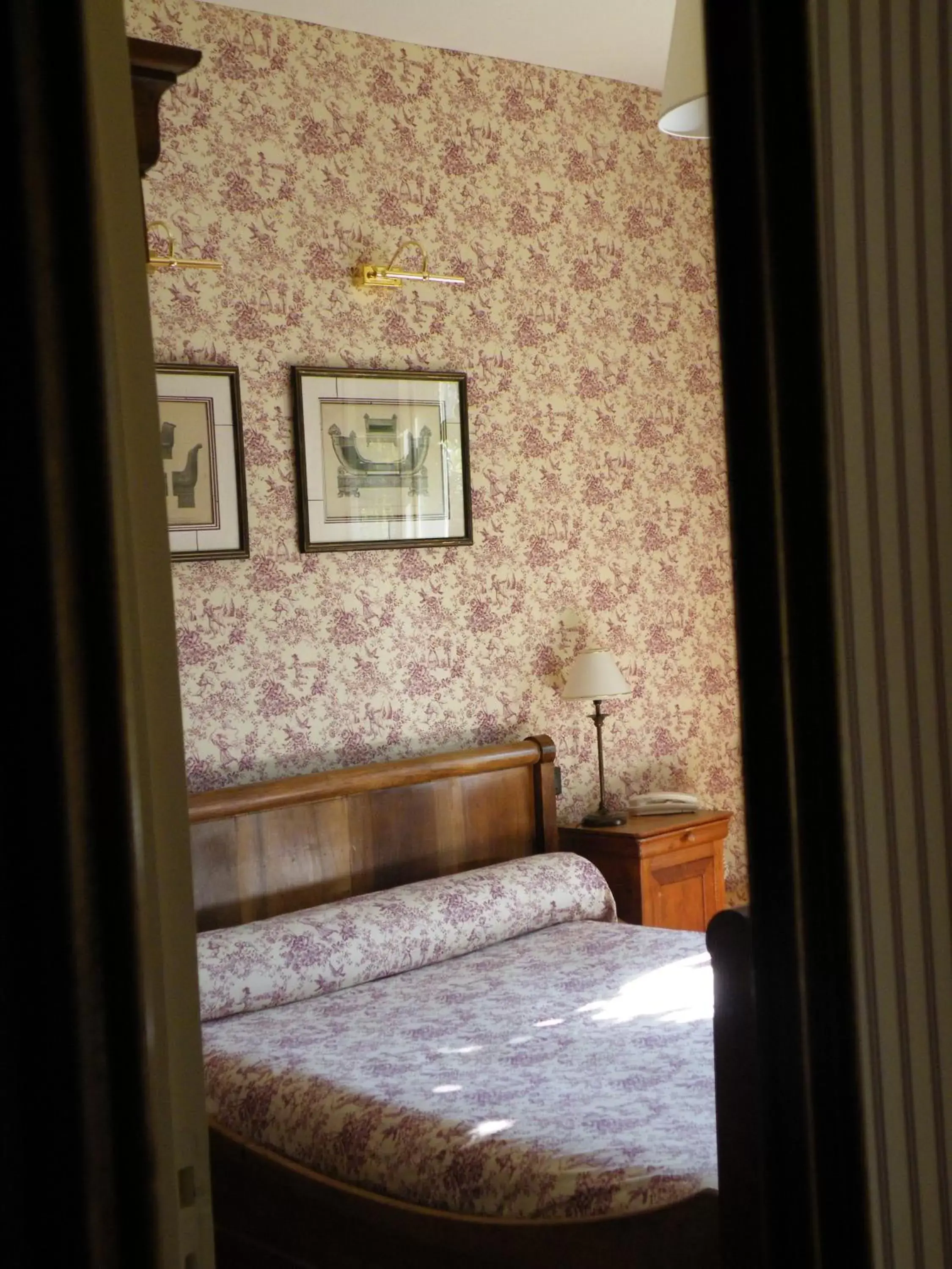 Bed in Hôtel Diderot