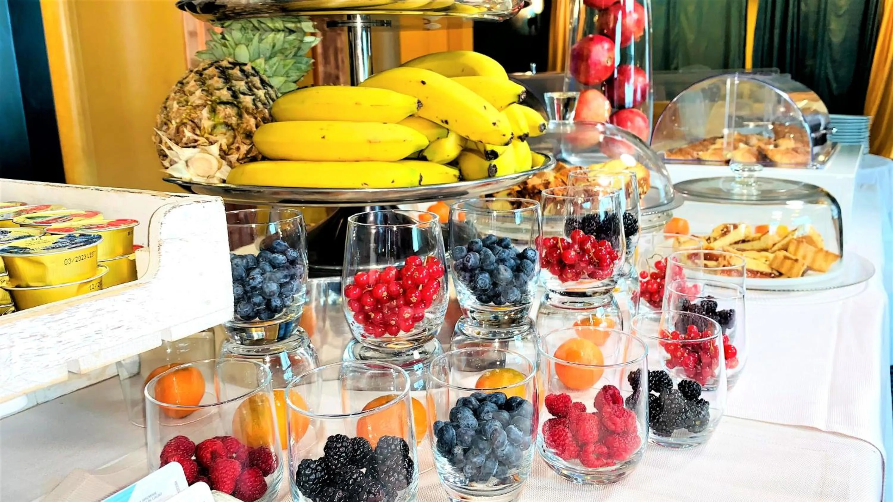 Food and drinks in SHG Hotel Antonella