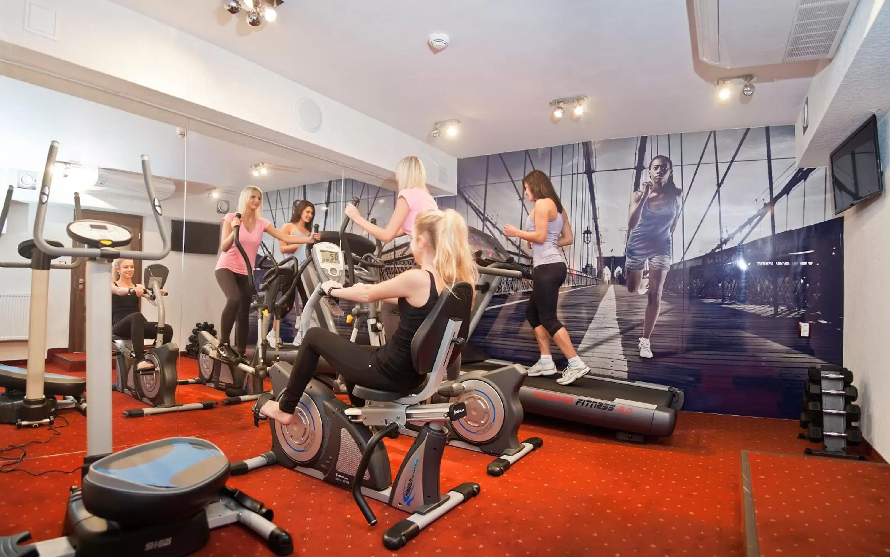 People, Fitness Center/Facilities in M Hotel Sosnowiec