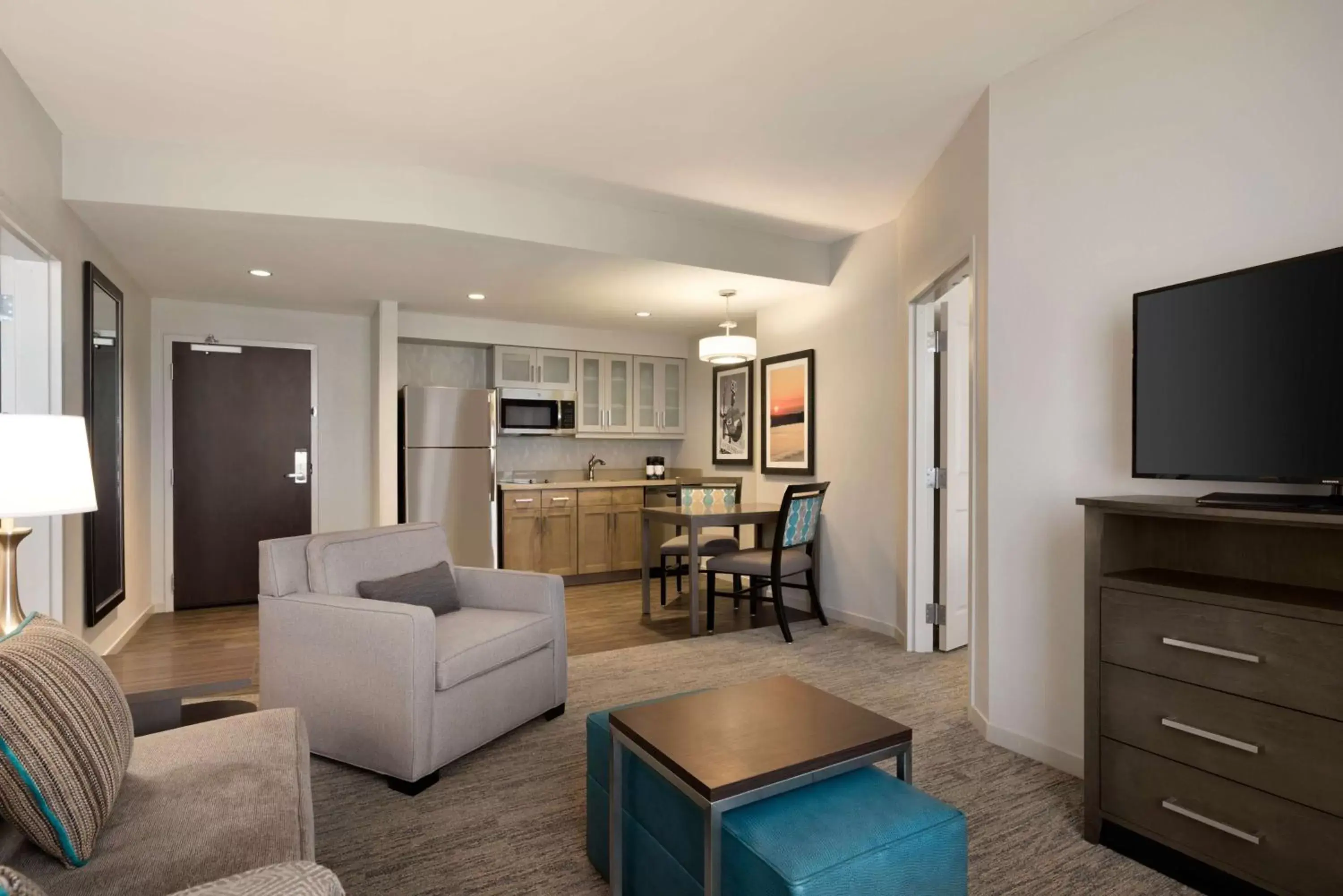 Bedroom, Seating Area in Homewood Suites By Hilton Southaven