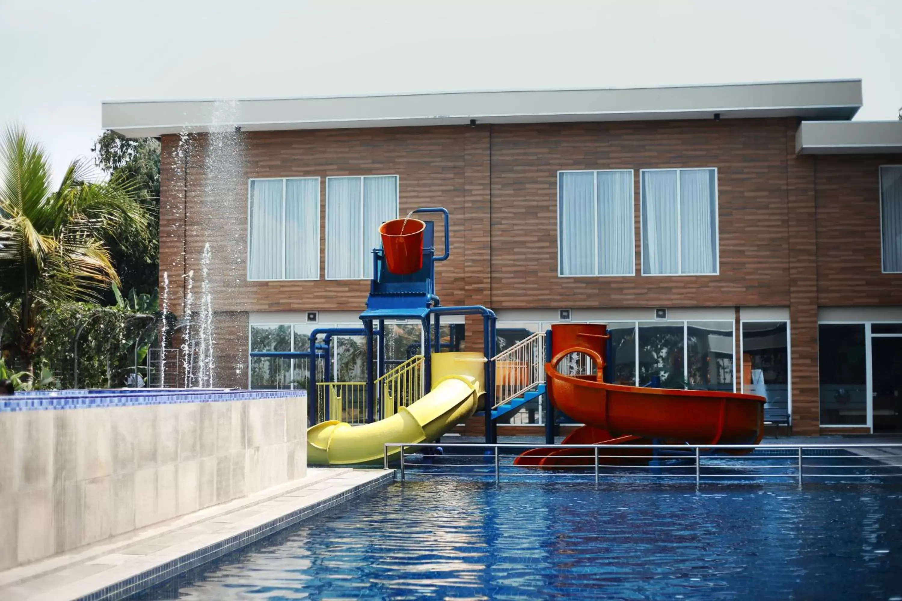 Swimming pool in Grand Sunshine Resort & Convention Swimming pool in Grand Sunshine Resort & Convention