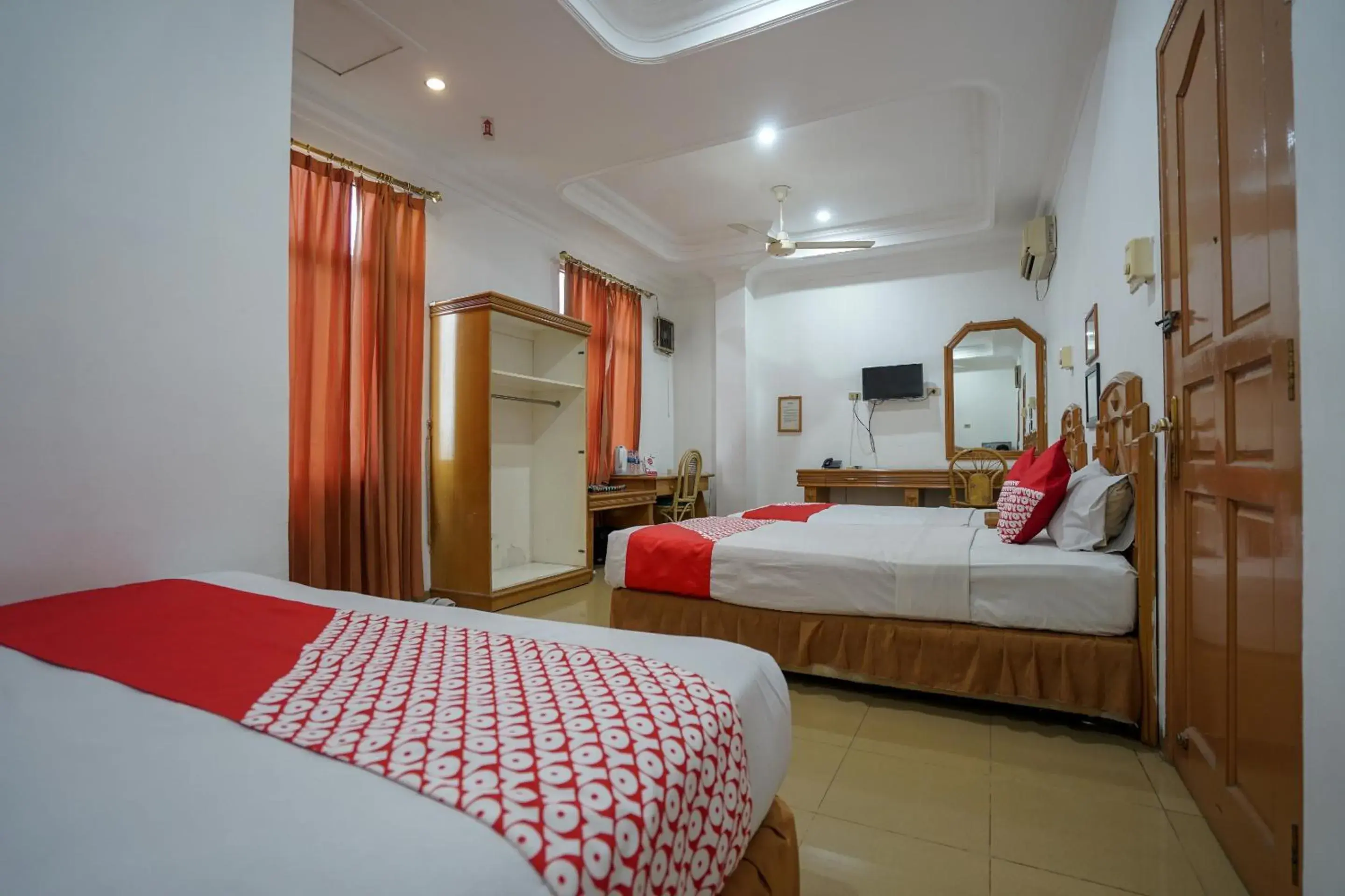 Bedroom, Bed in OYO 1173 Hotel Shofa Marwah