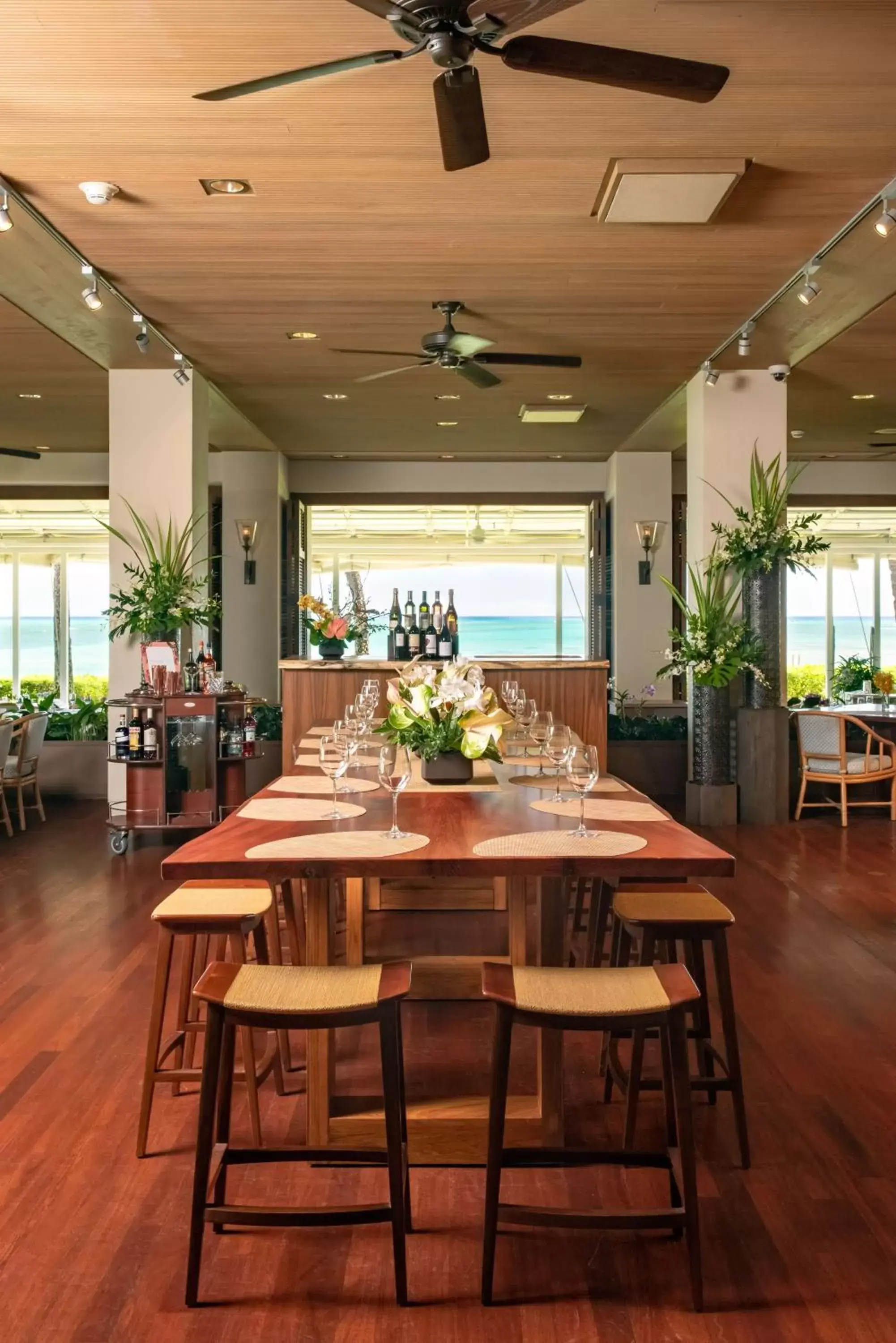 Lounge or bar, Restaurant/Places to Eat in Halekulani