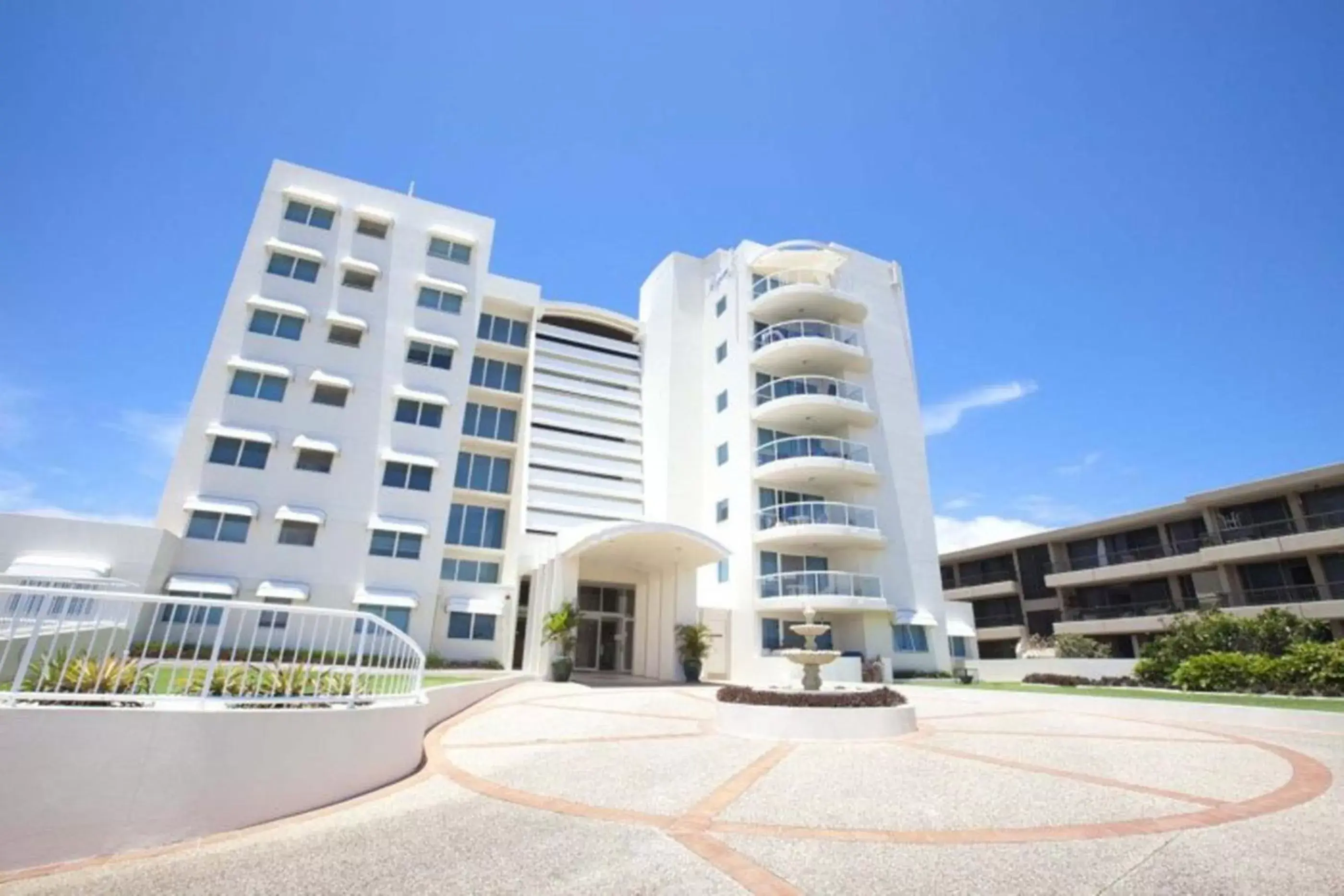 Facade/entrance, Property Building in Regency on the Beach