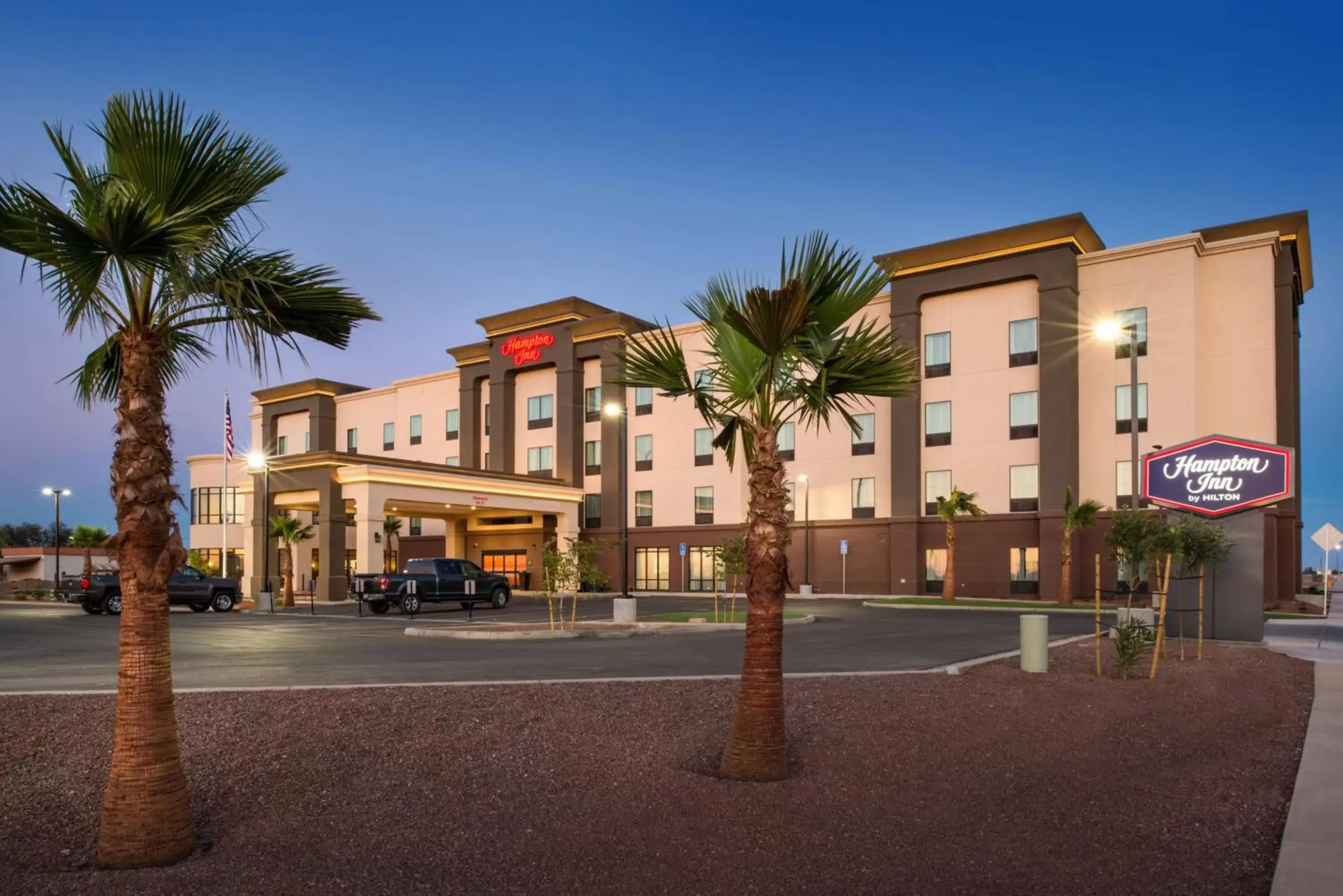 Property Building in Hampton Inn El Centro