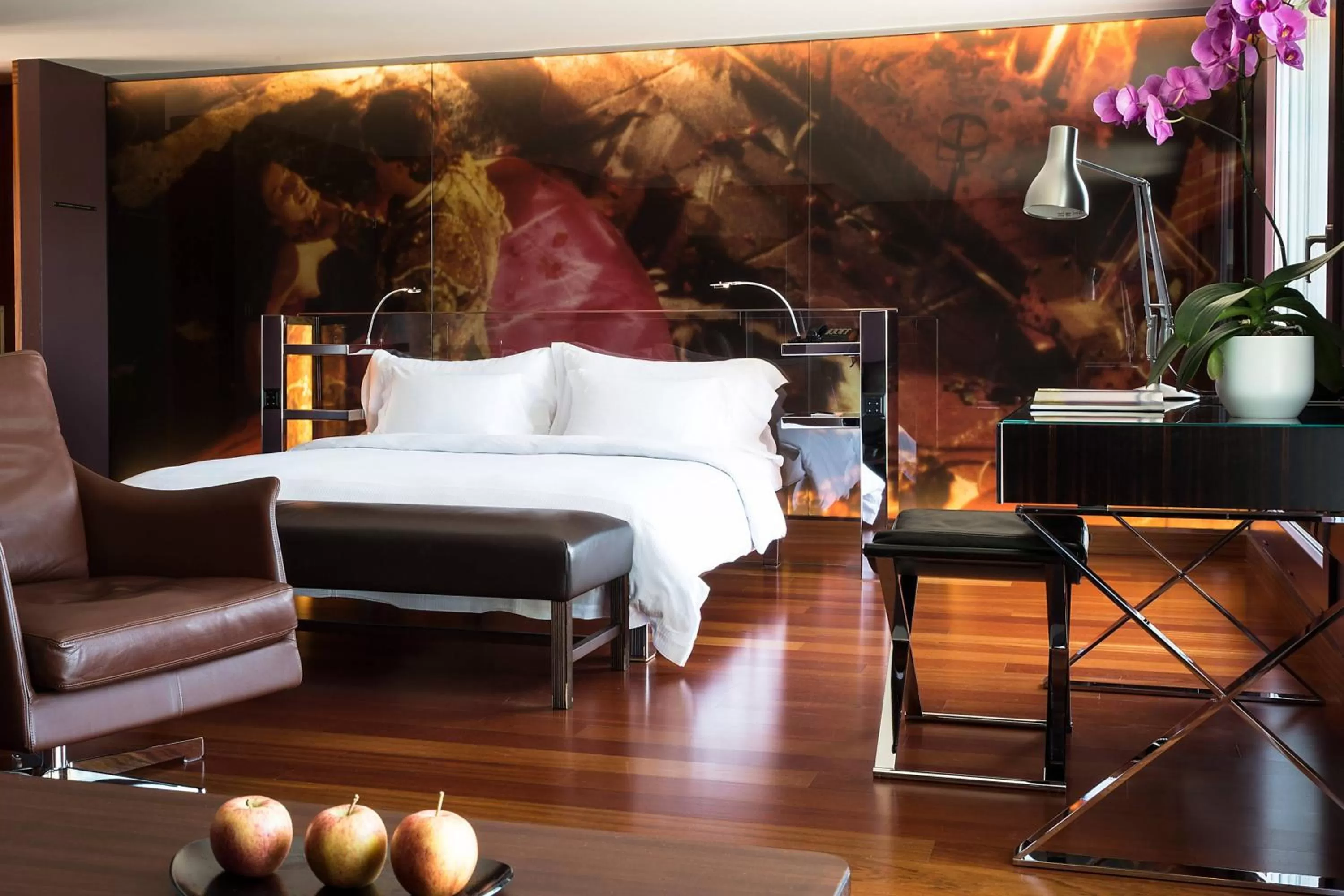 Photo of the whole room, Bed in The Hotel Lucerne, Autograph Collection