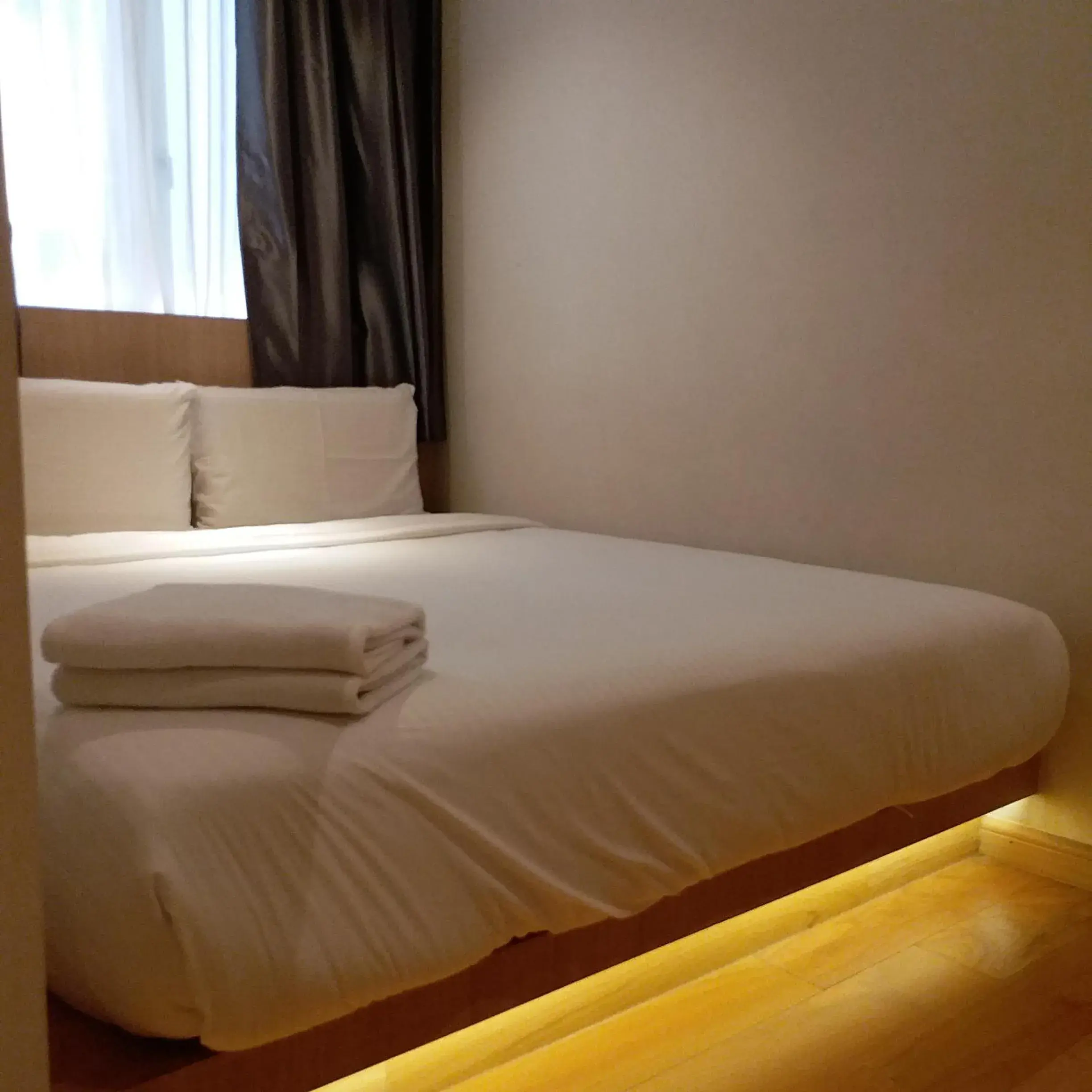 Bed in Kyoto Boutique Hotel