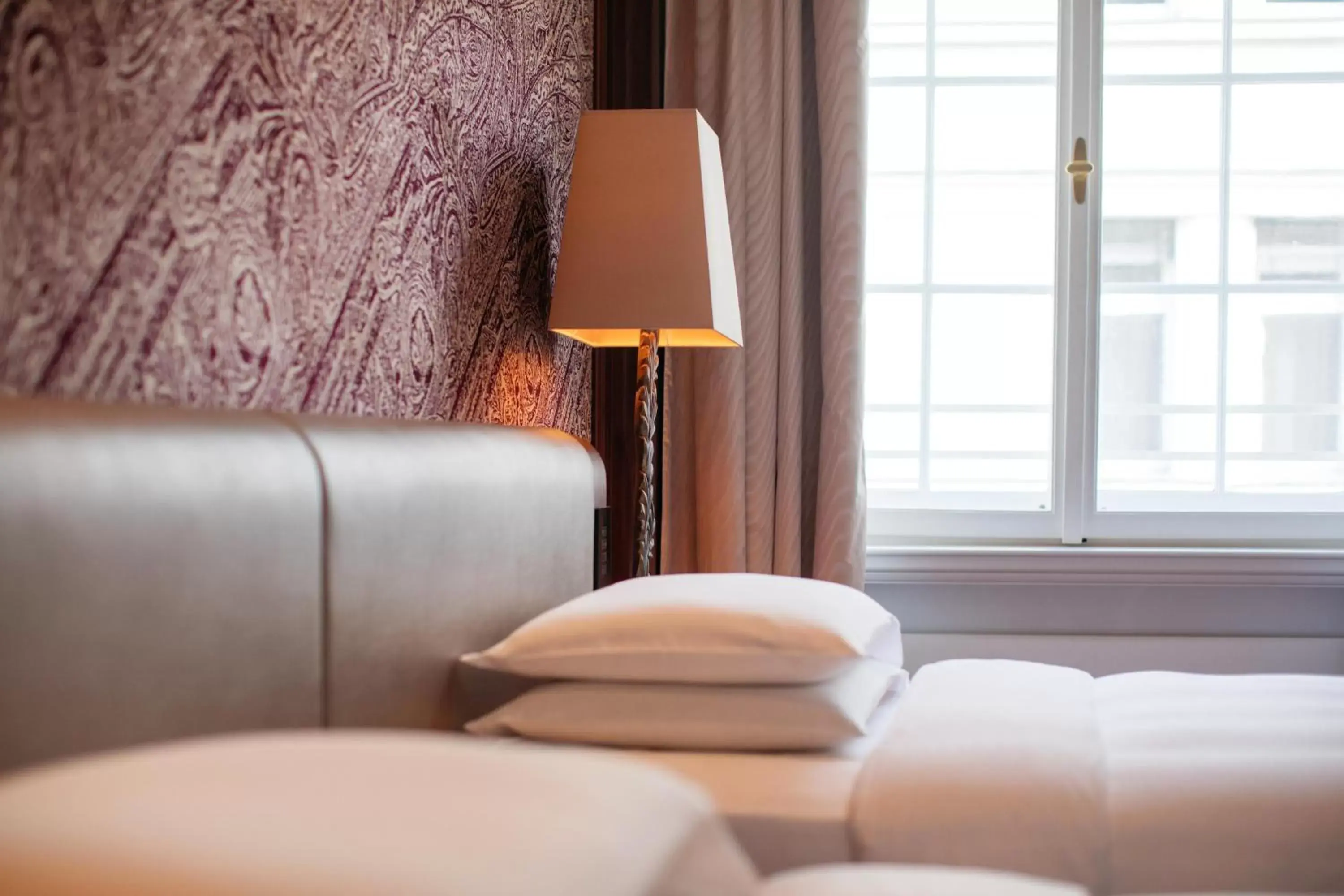 Bed, Seating Area in Park Hyatt Vienna