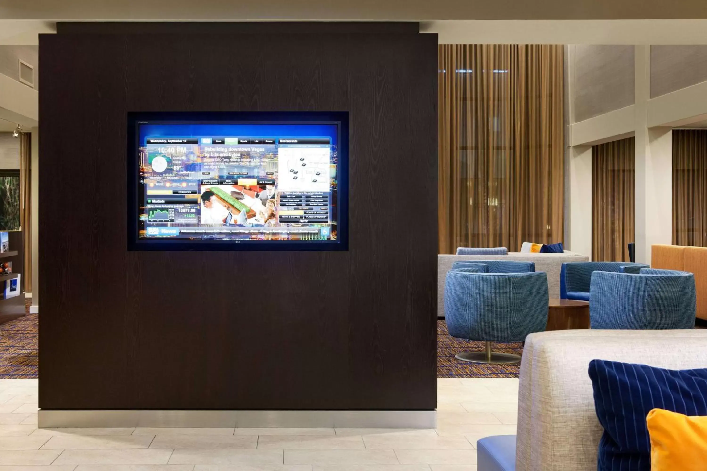 Lobby or reception, TV/Entertainment Center in Sonesta Select Las Vegas Summerlin