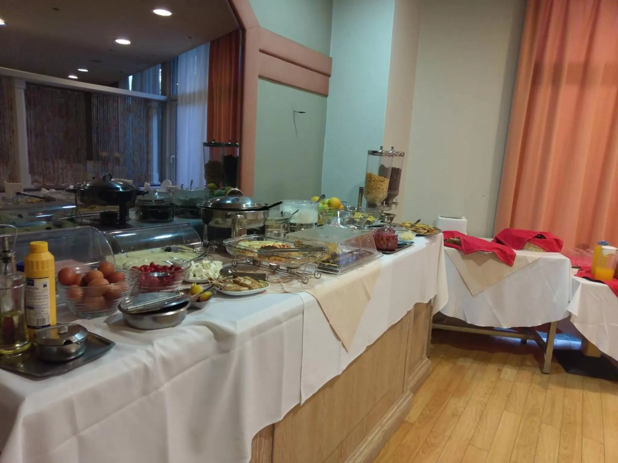 Food and drinks in Park Hotel