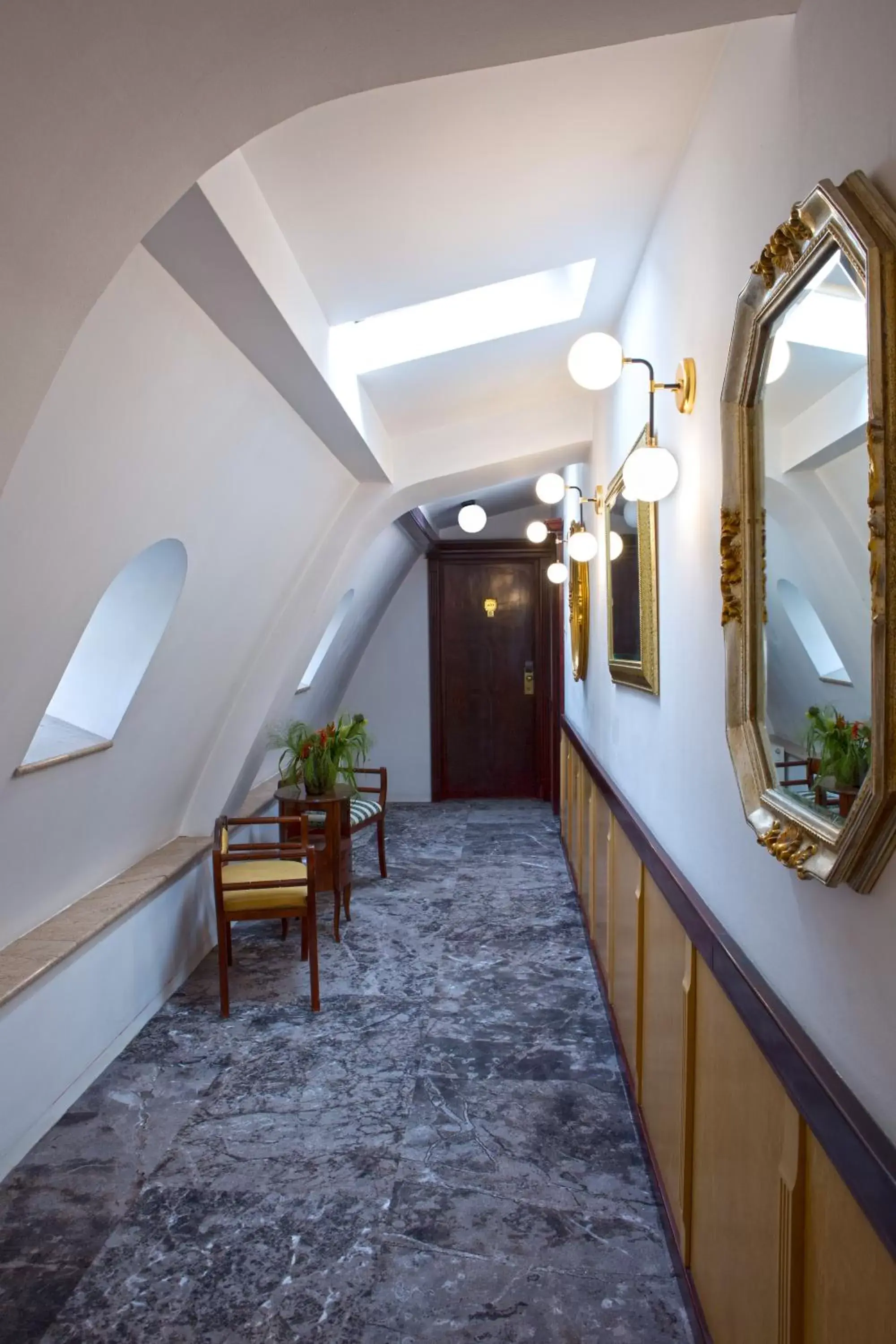 Area and facilities, Lobby/Reception in Hotel Venezia by Zeus International
