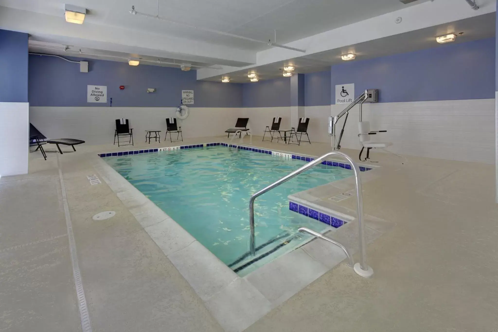 Swimming Pool in Holiday Inn Express Hotel & Suites Emporia, an IHG Hotel