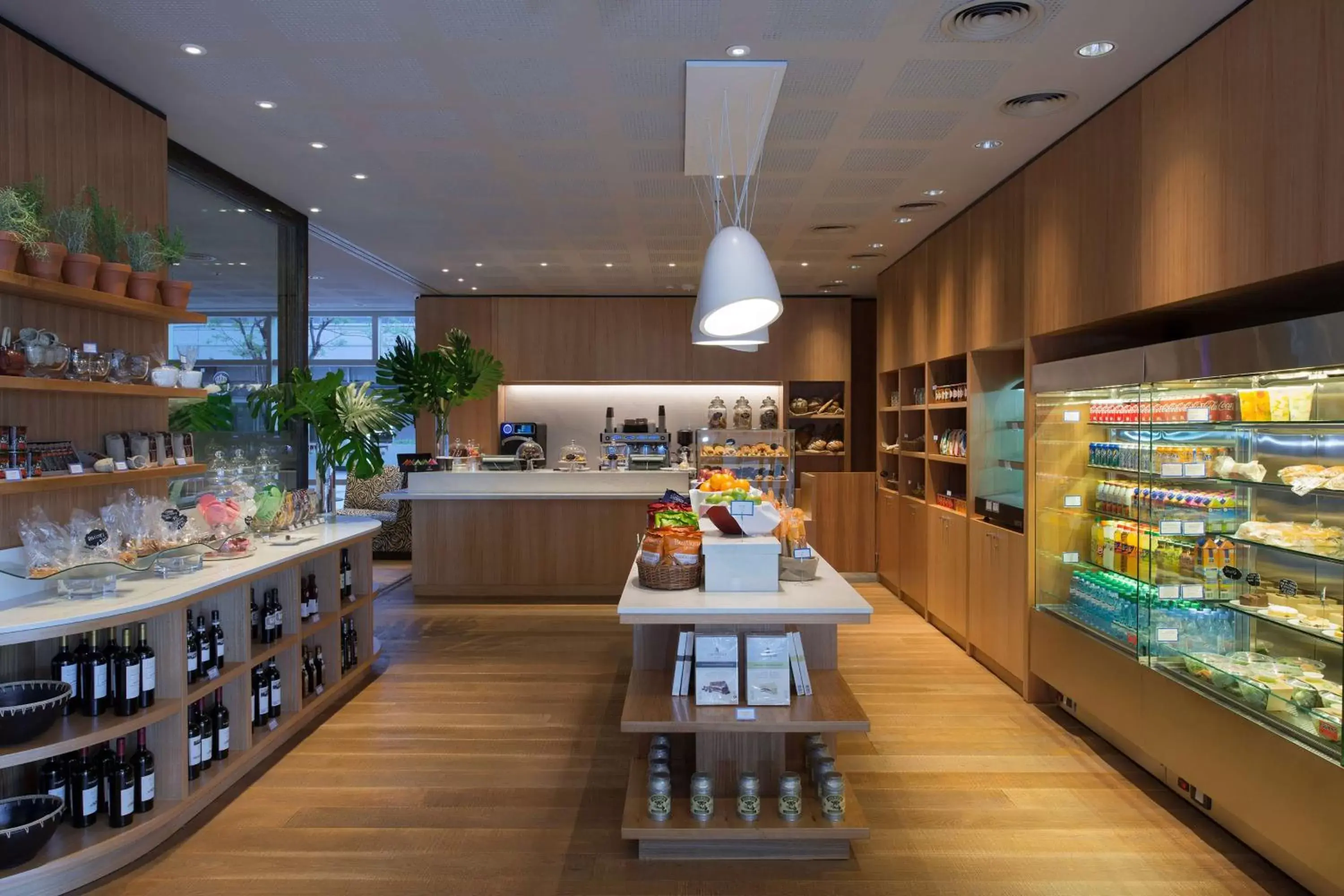 Restaurant/places to eat in Hilton Buenos Aires Restaurant/places to eat in Hilton Buenos Aires