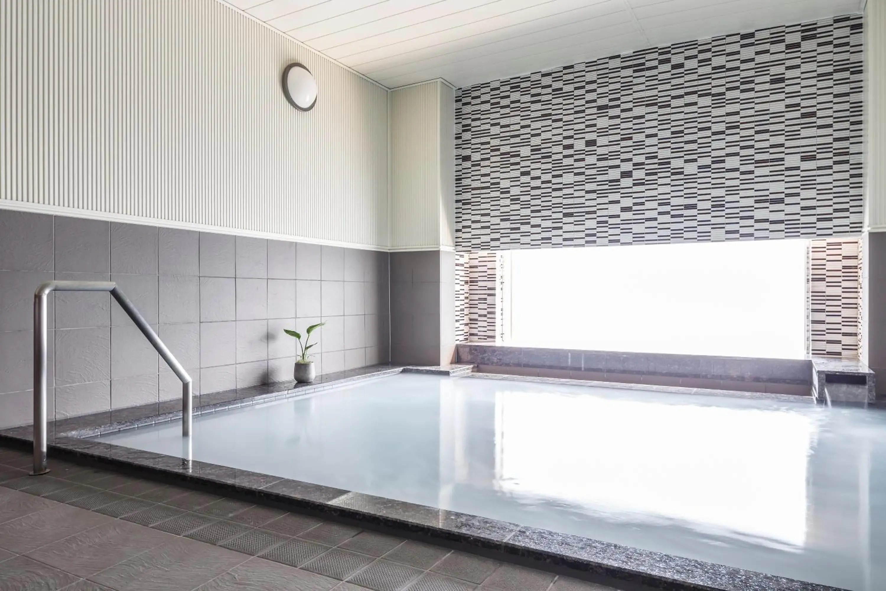 Spa and wellness centre/facilities, Swimming Pool in Hotel Vista Sendai