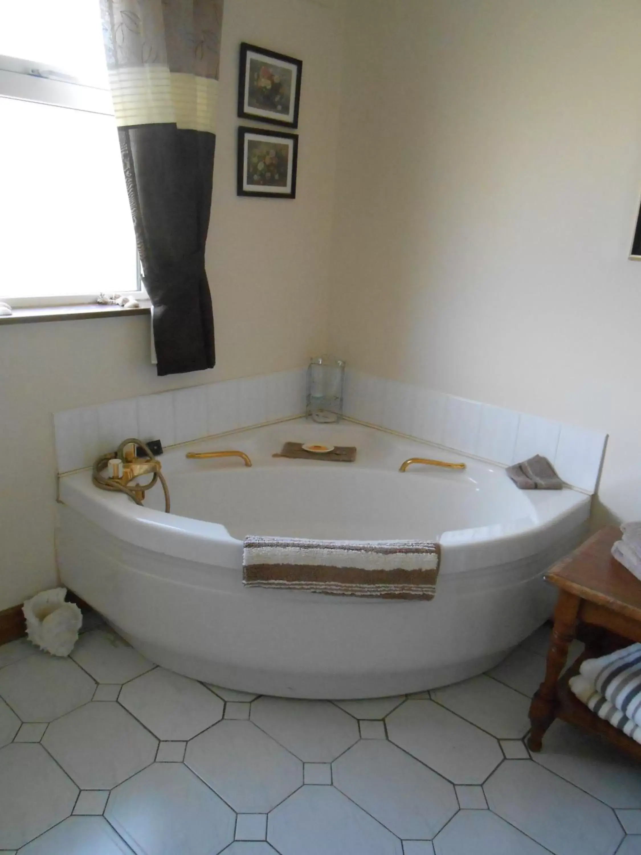 Decorative detail, Bathroom in Birchdale House B&B