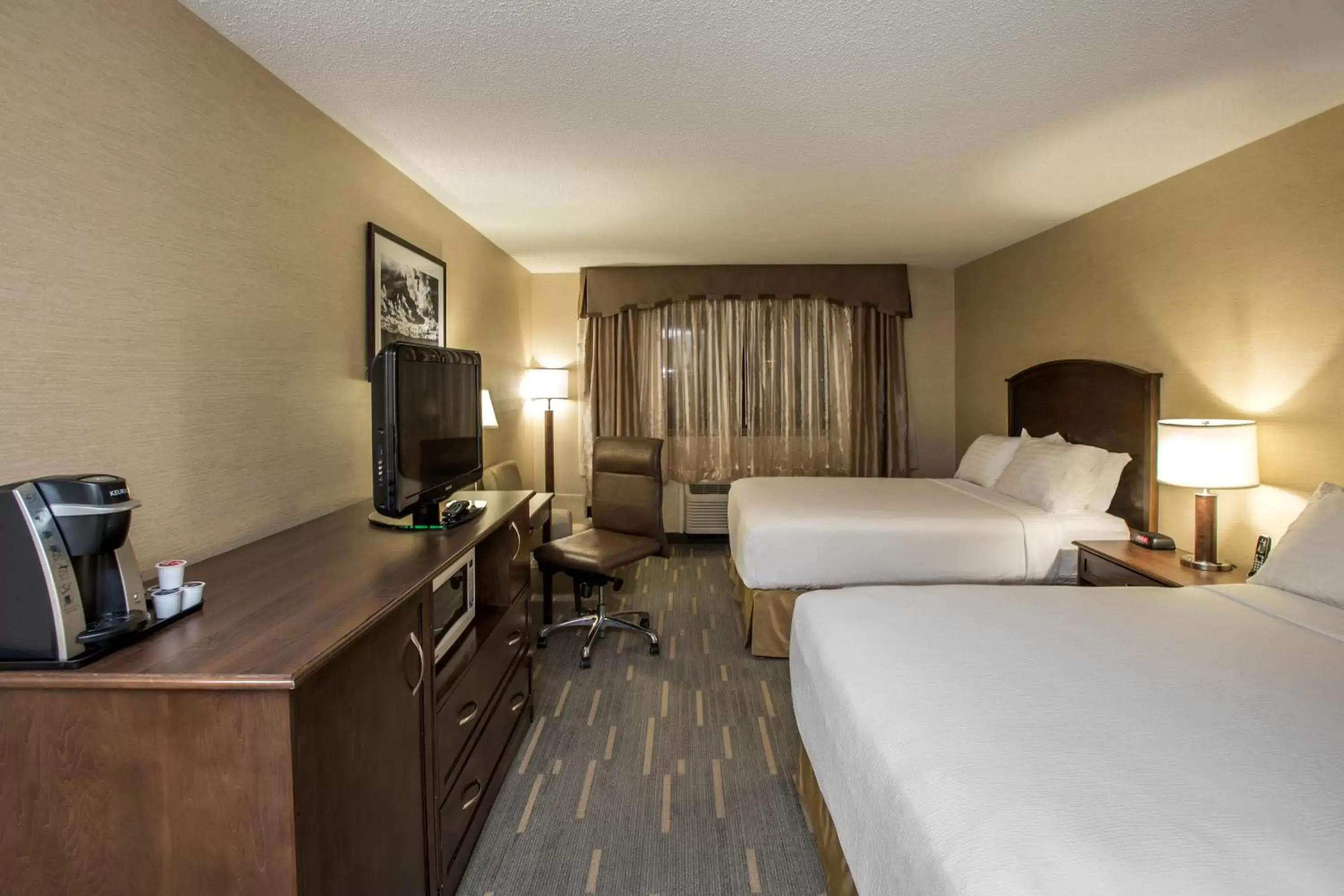 Photo of the whole room in Holiday Inn Lethbridge, an IHG Hotel