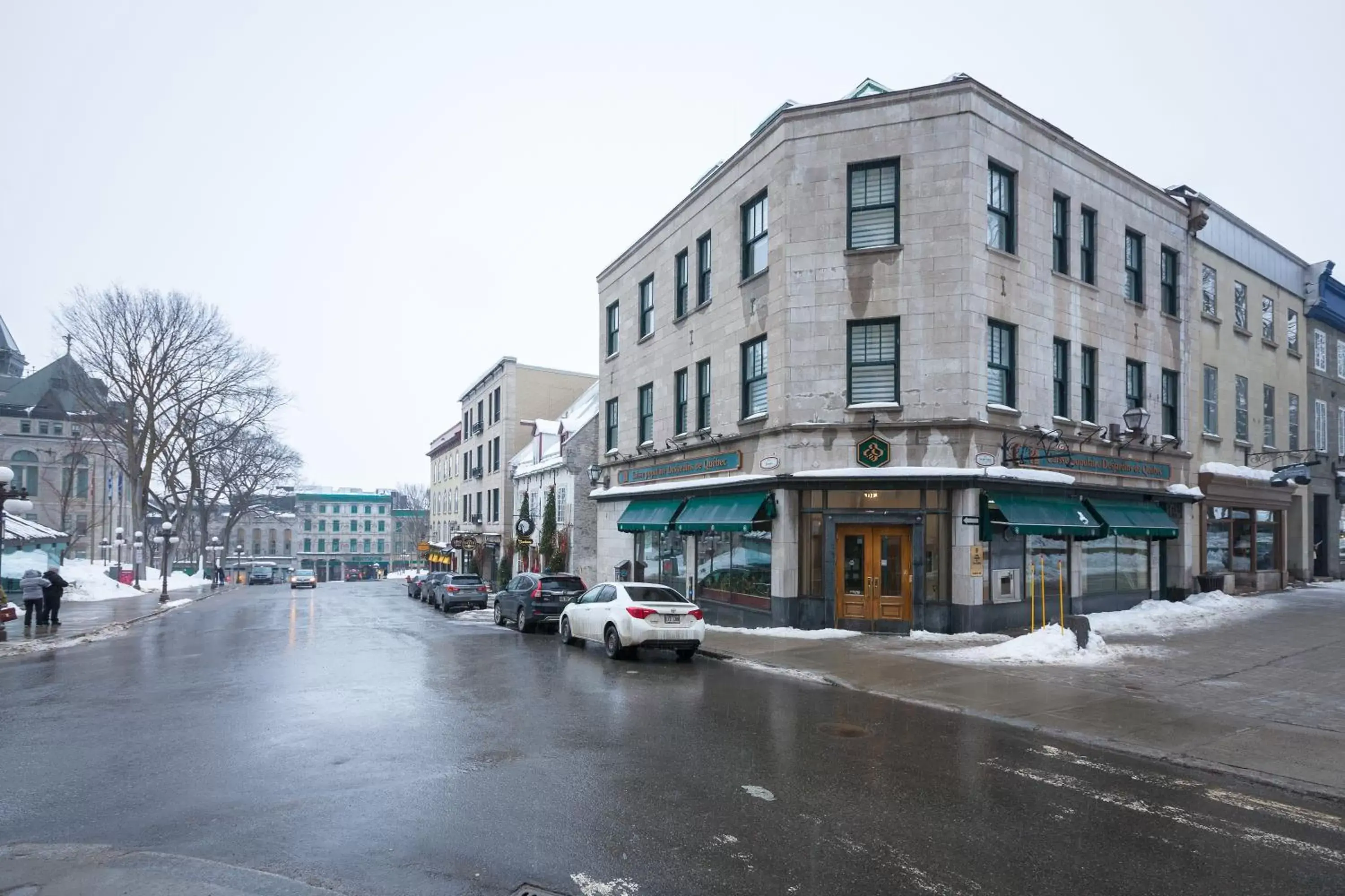 Property Building in Les Lofts Ste-Anne