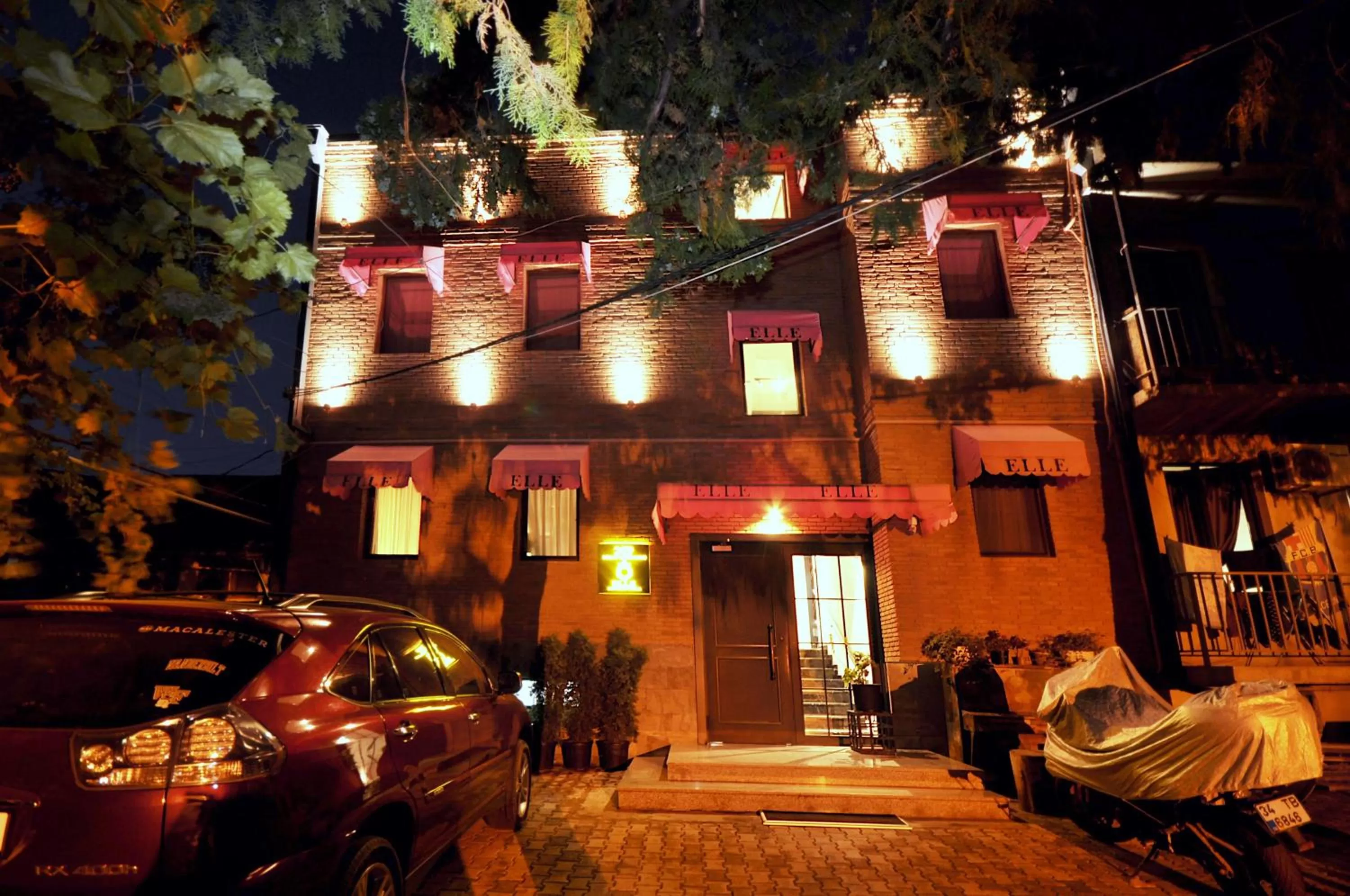 Property building in Elle Boutique Hotel