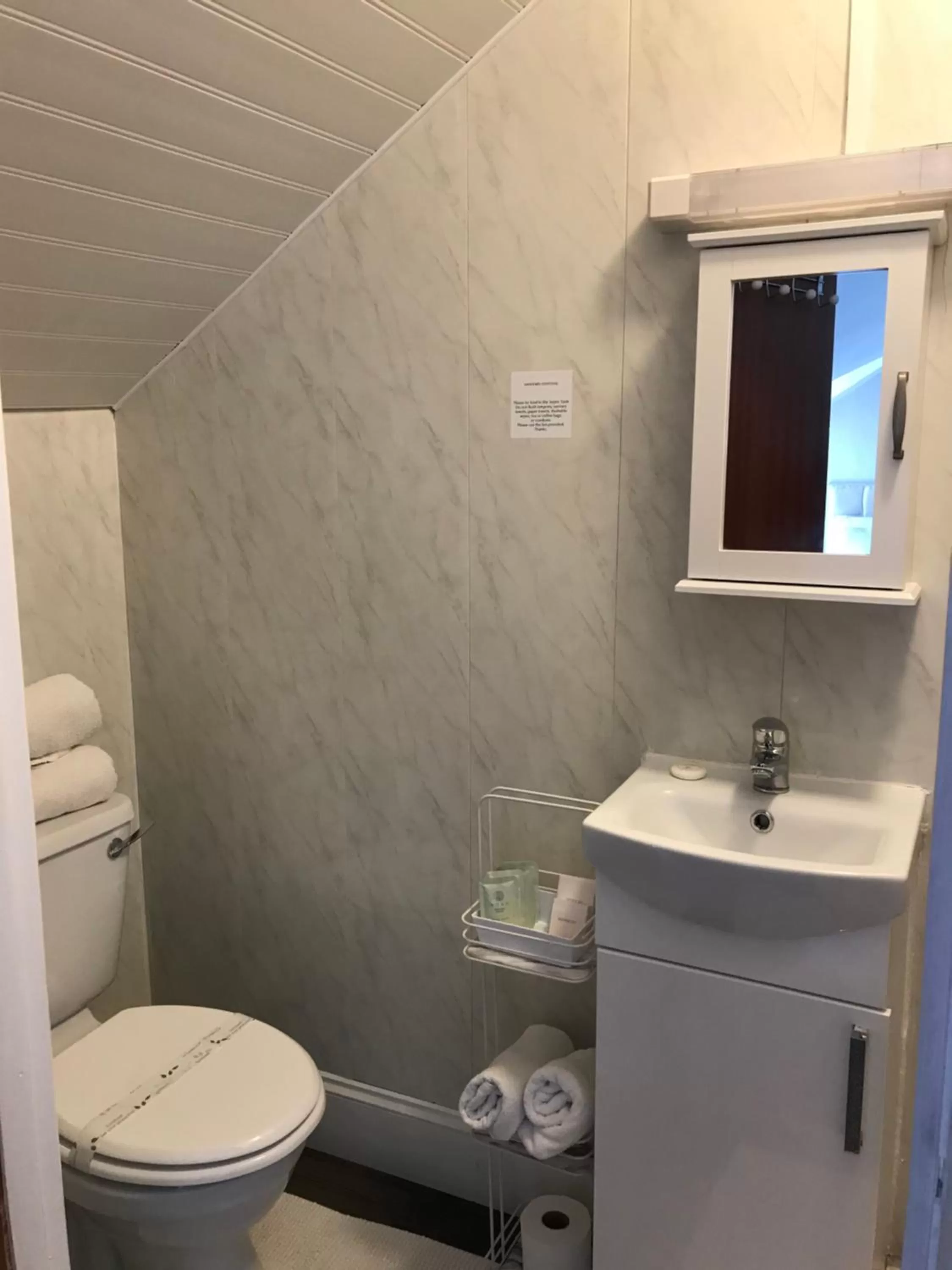 Bathroom in Atlantic View B&B