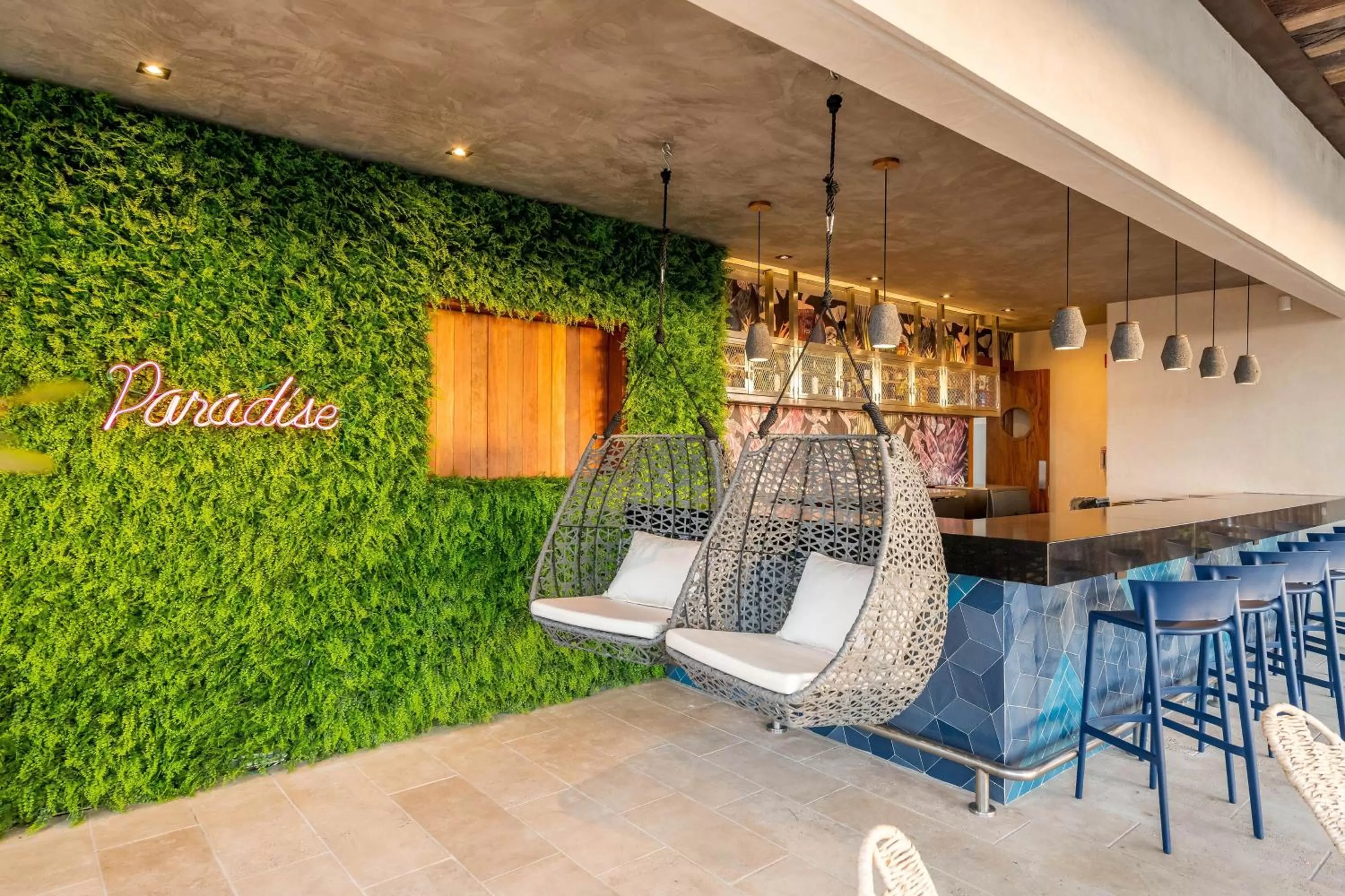 Lounge or bar in Aloft Tulum