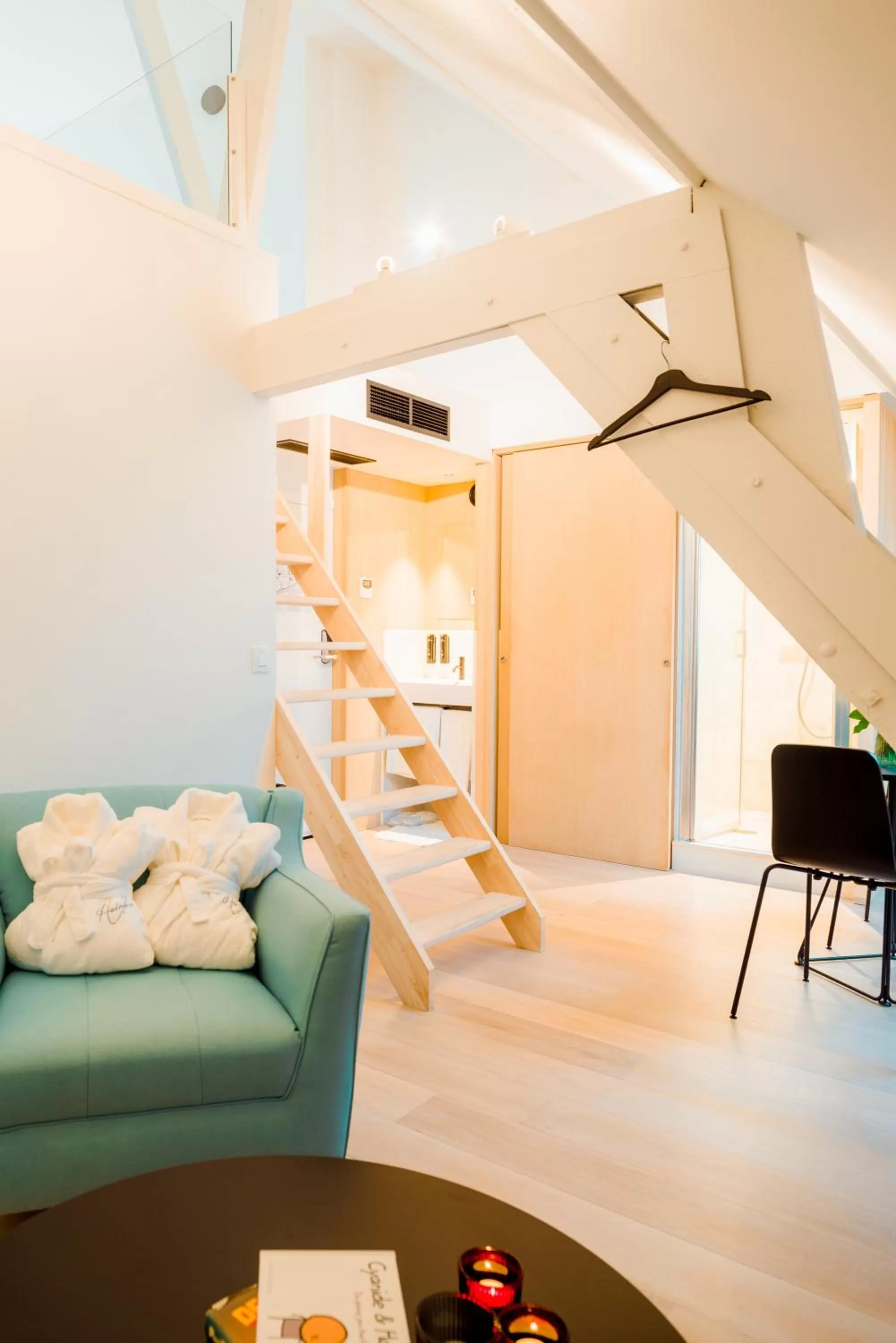 Duplex Suite in Heirloom Hotels - The Mansion