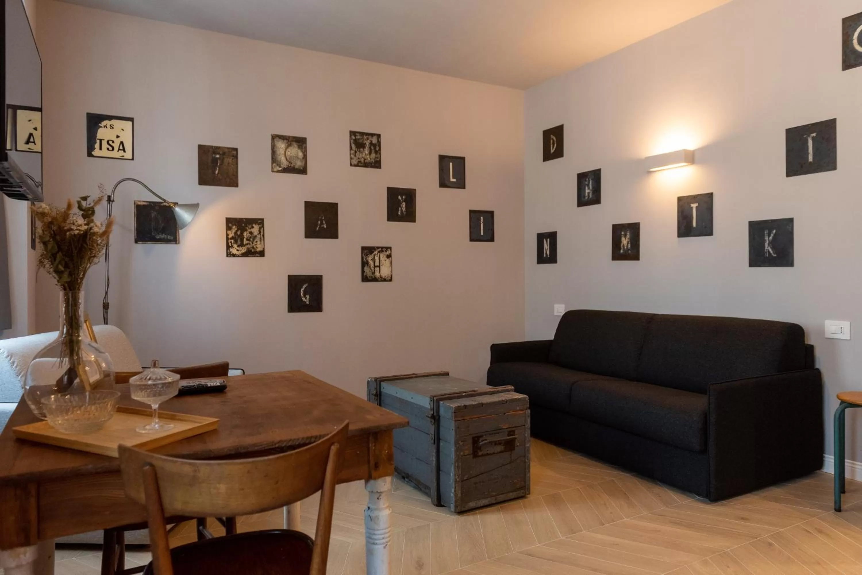 Seating Area in CASA Room Apartments Machiavelli 13