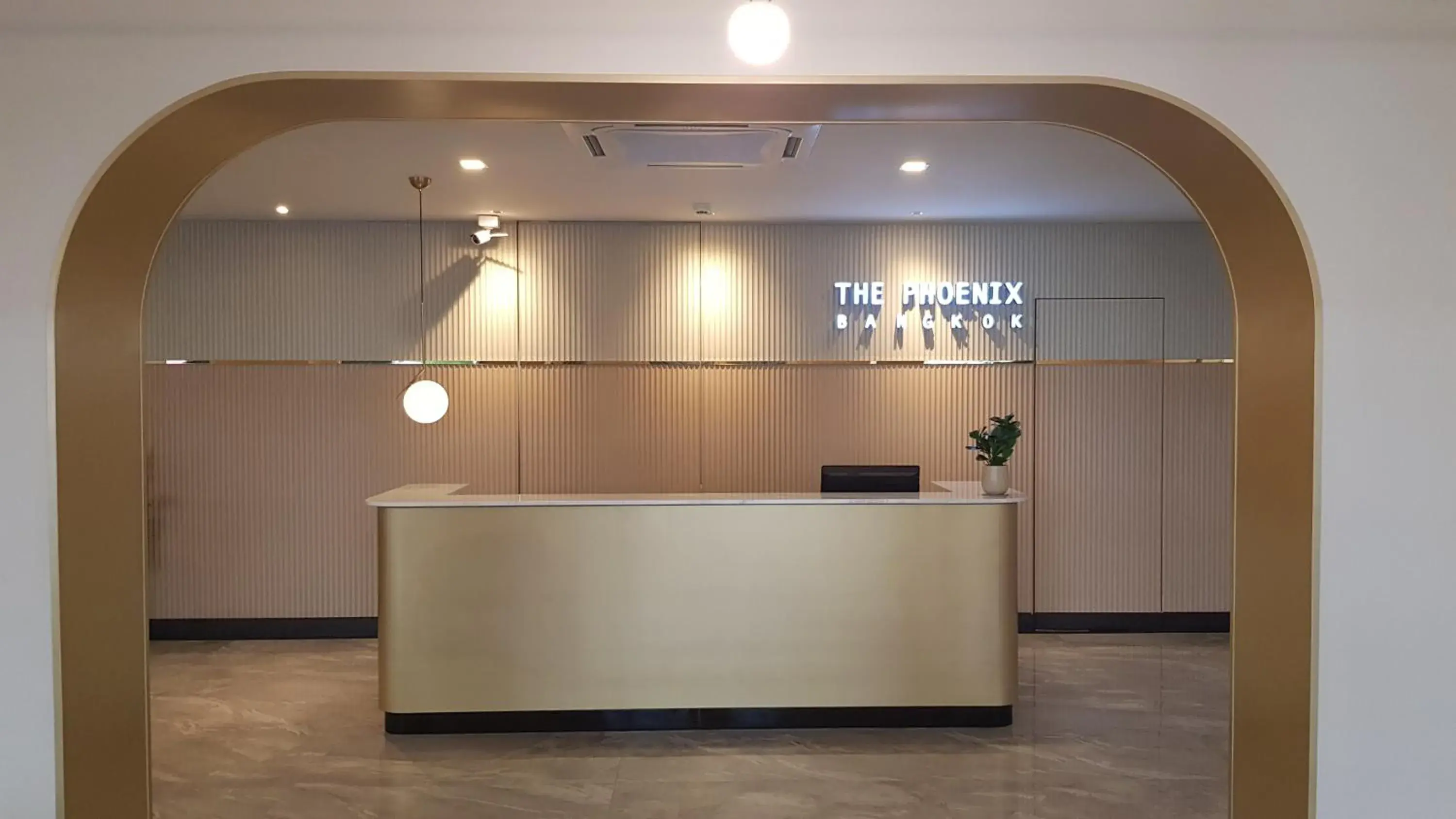 Lobby or reception, Lobby/Reception in The Phoenix Hotel Bangkok - Suvarnabhumi Airport