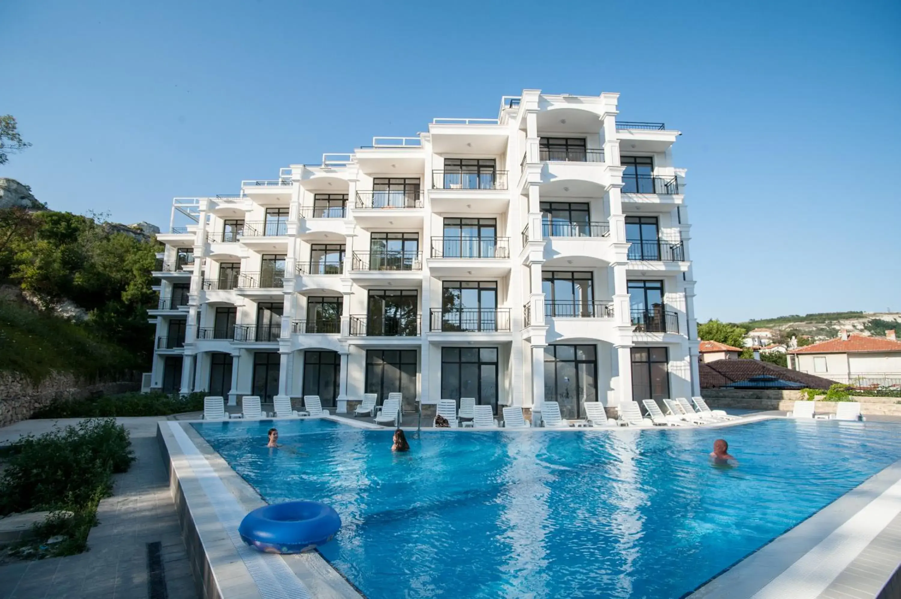 Property building, Swimming Pool in Hotel Samara