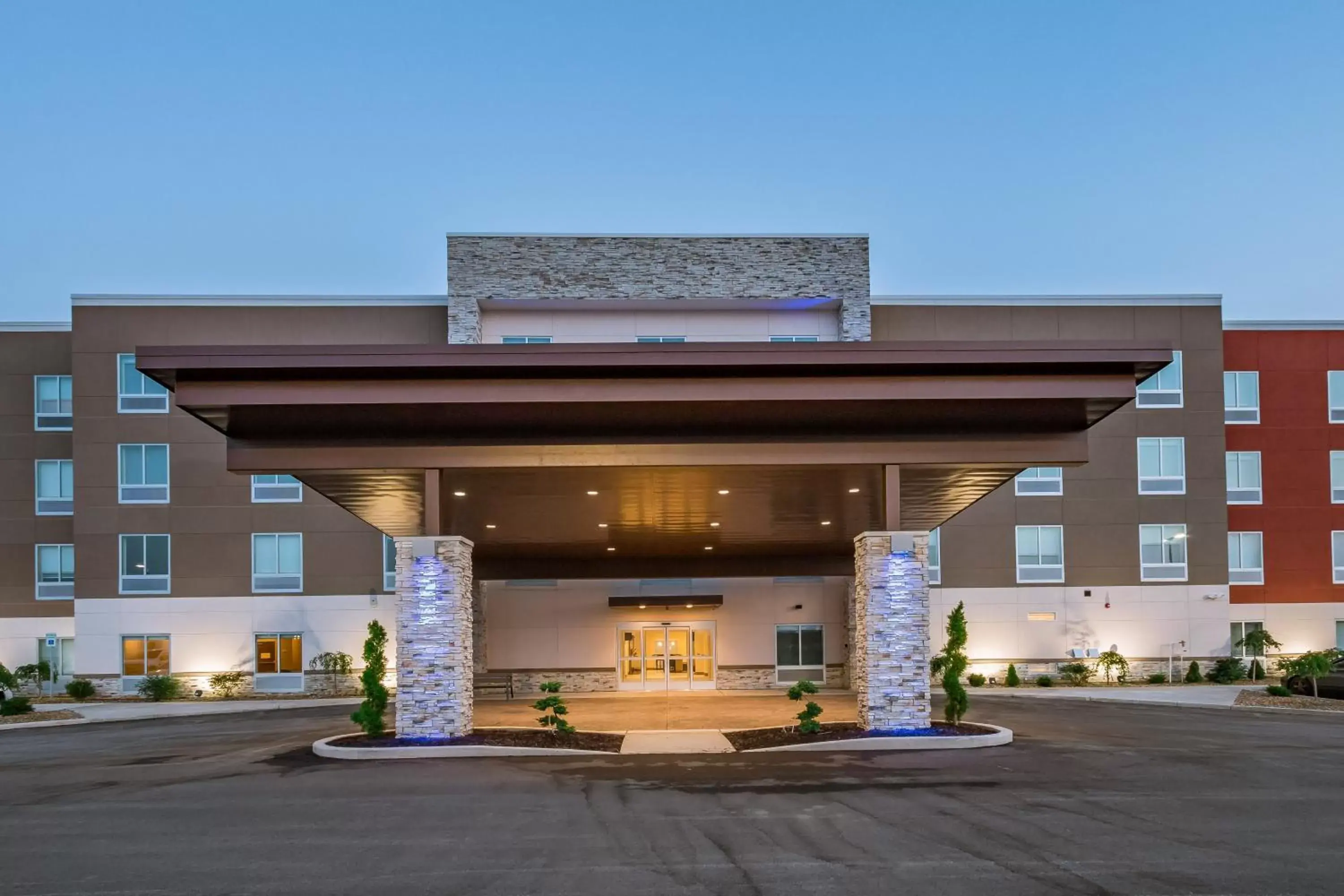 Property building in Holiday Inn Express & Suites- South Bend Casino, an IHG Hotel