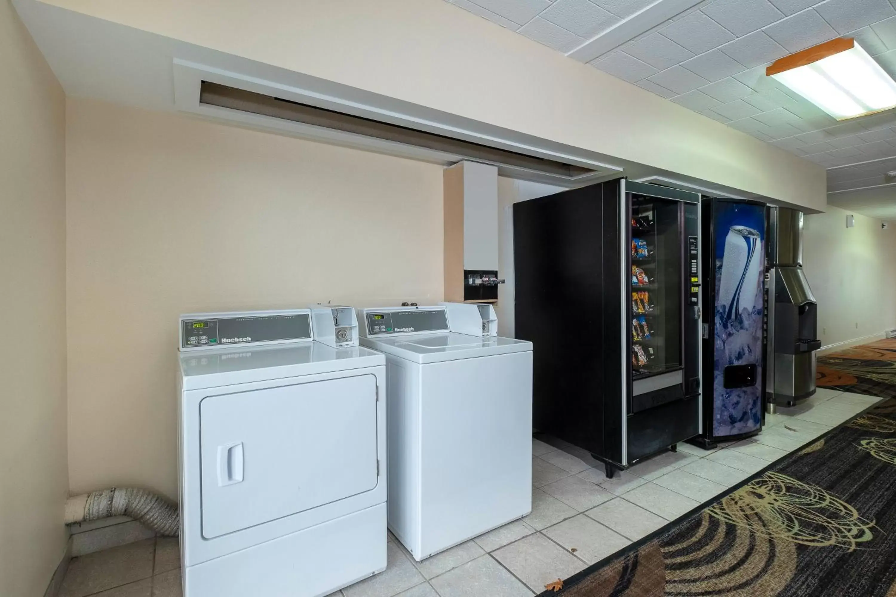 Other, Kitchen/Kitchenette in Red Roof Inn & Suites Hazleton