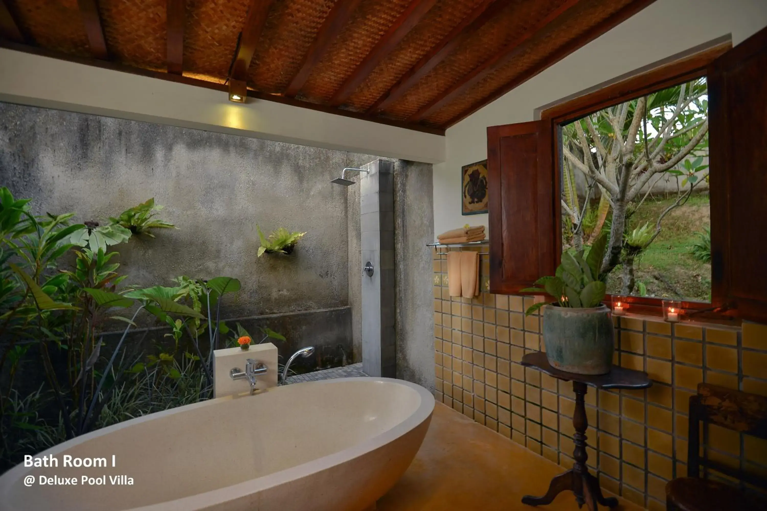 Garden, Bathroom in Ubud Syailendra Heritage Villas by EPS