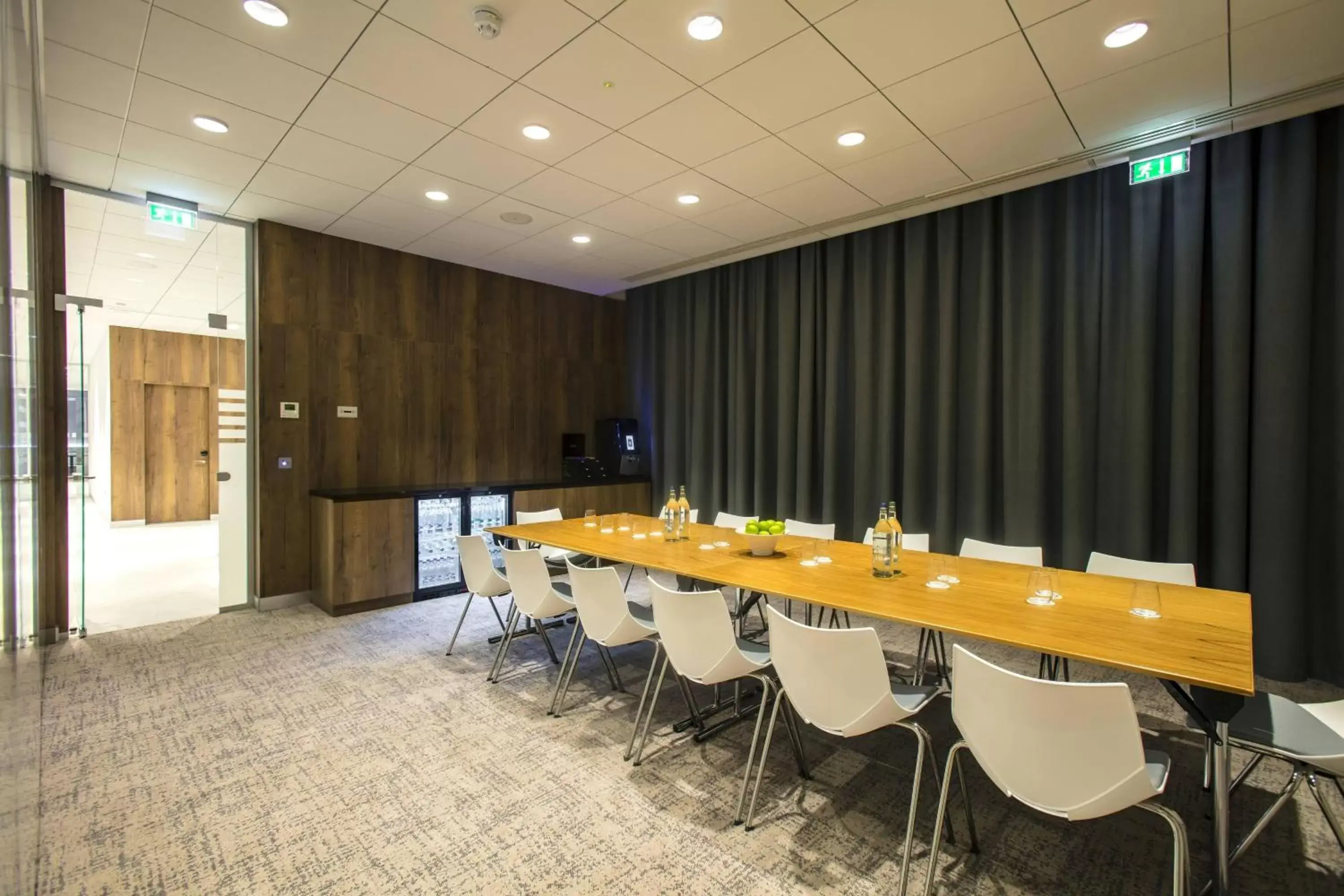 Meeting/conference room in Courtyard by Marriott Edinburgh West