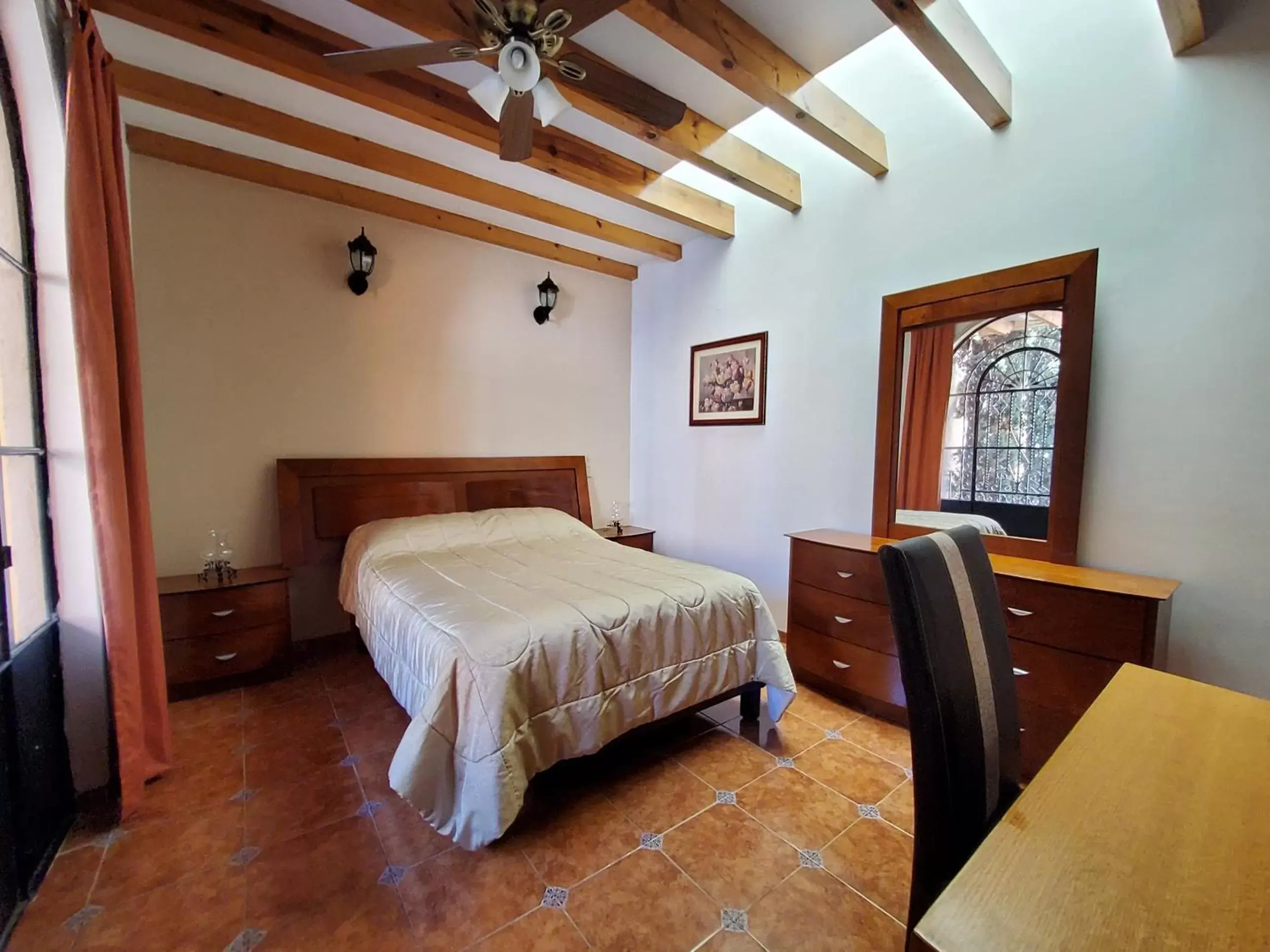 Bed in Villa Alfonsina