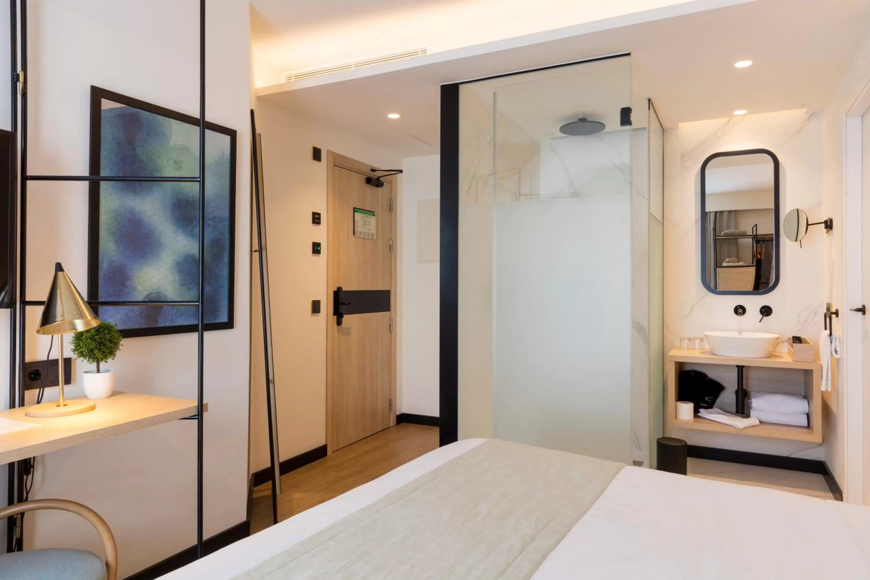 Bathroom, Bed in Ars Magna Bleisure Hotel