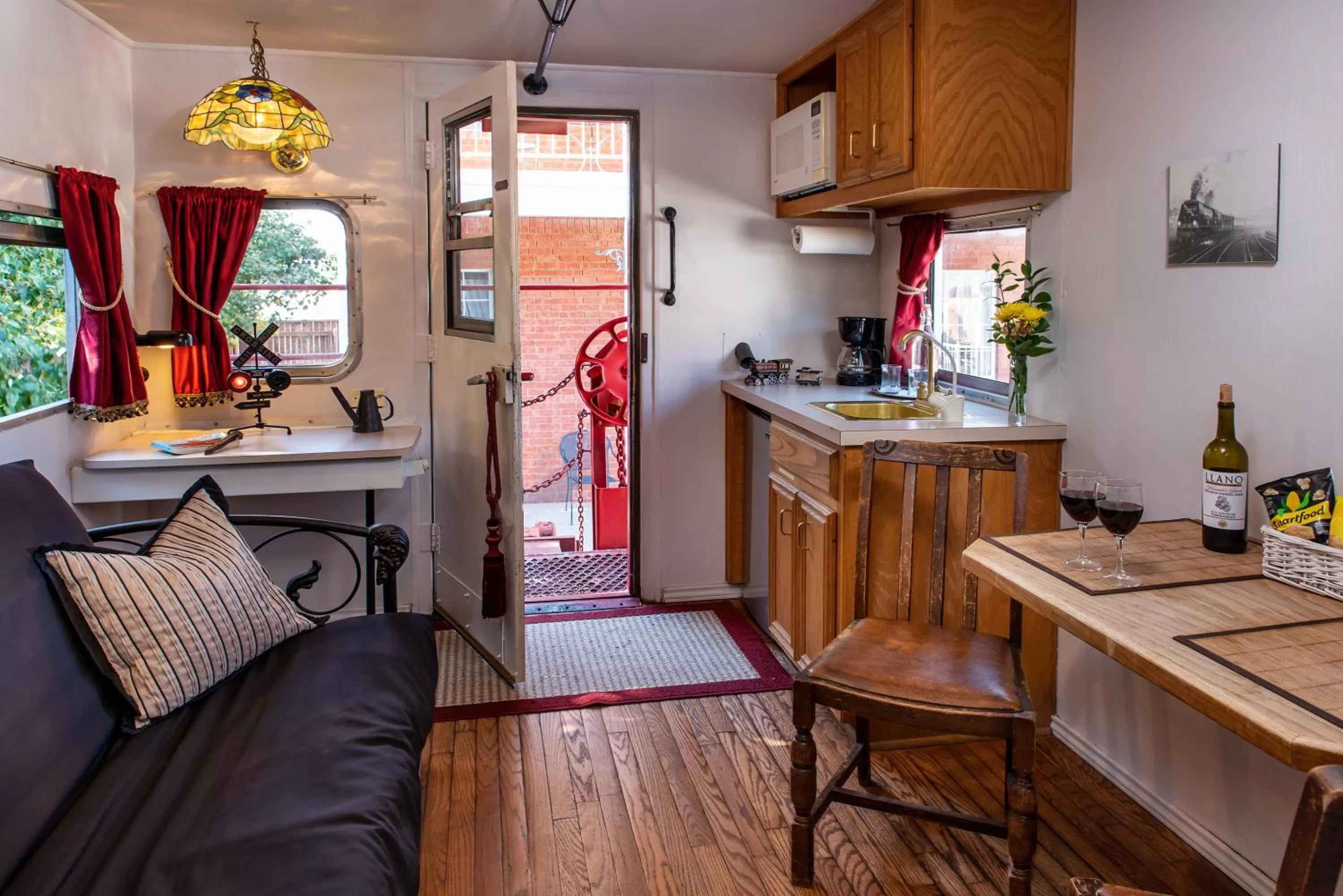 Seating area in Woodrow House Bed & Breakfast