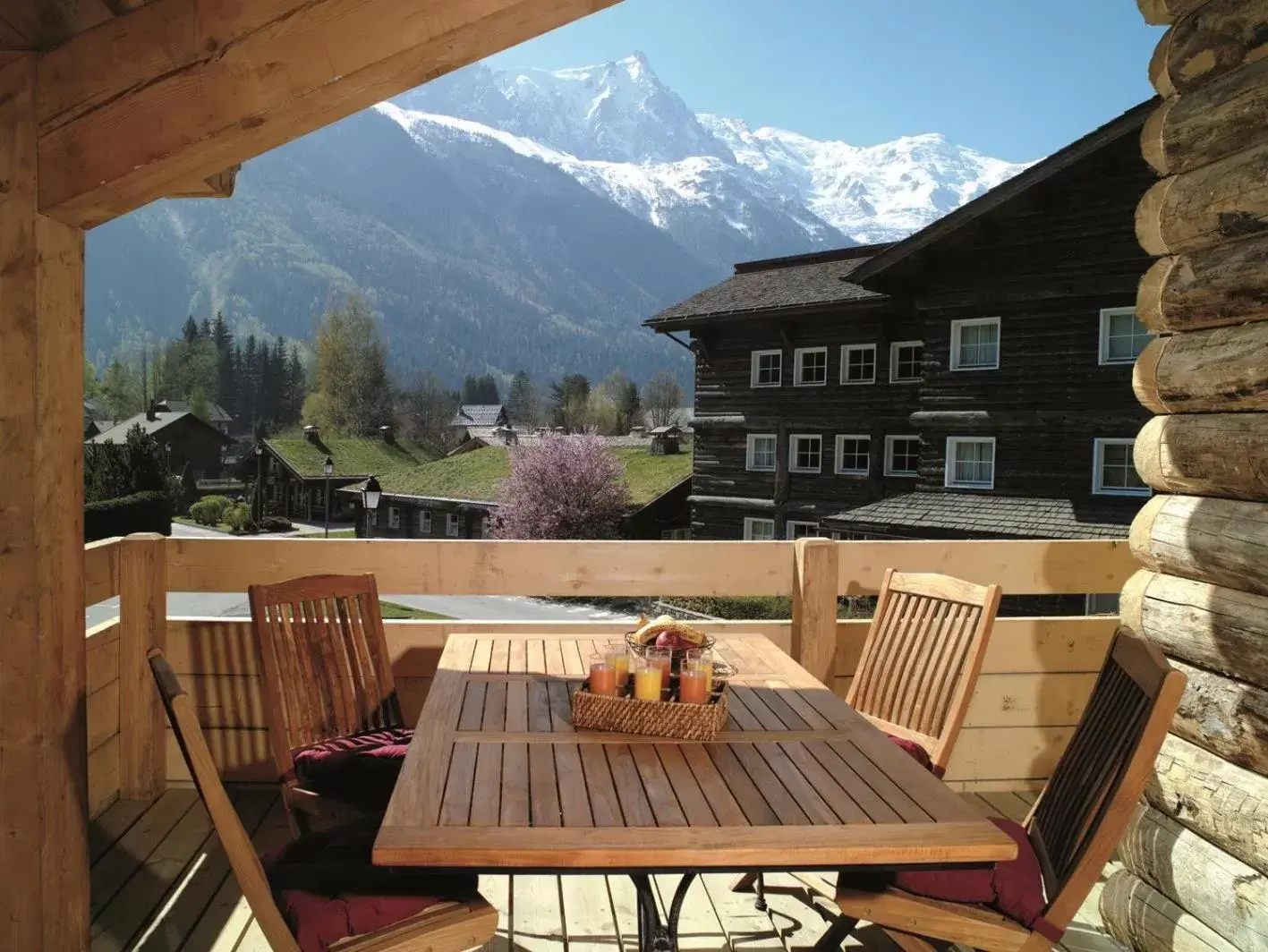 Balcony/Terrace, Mountain View in Hôtel Le Labrador