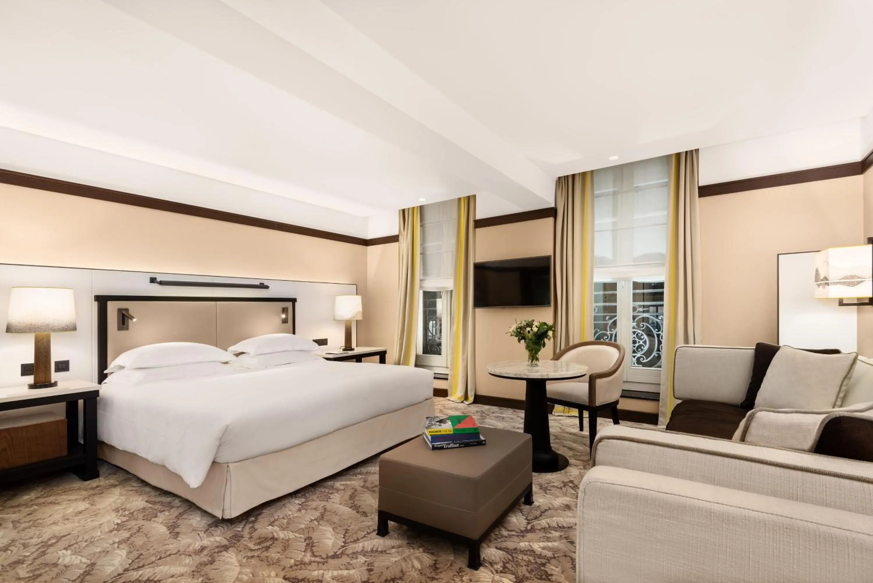 Bed in Hyatt Paris Madeleine