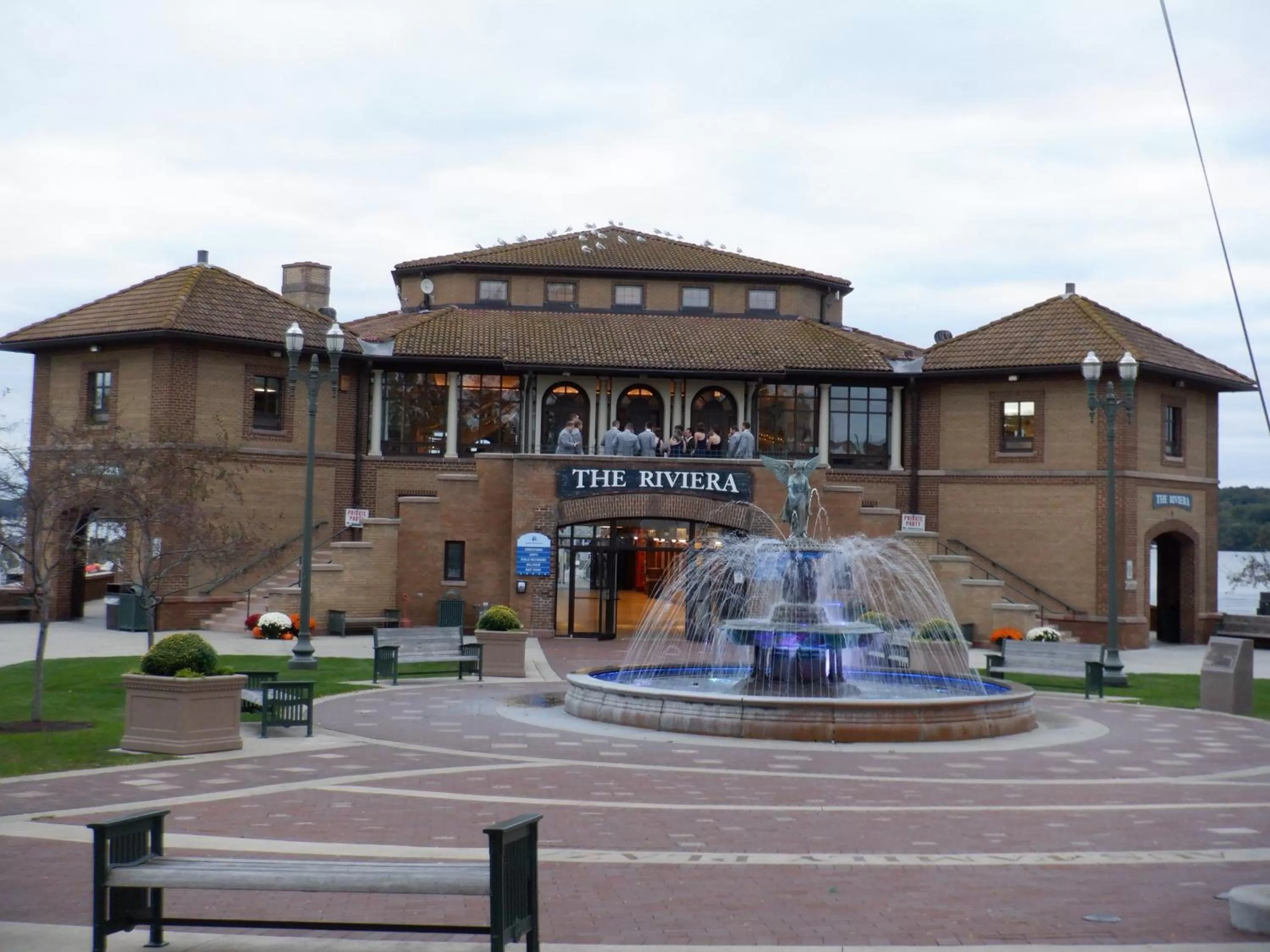 Nearby landmark, Property Building in Mill Creek Hotel