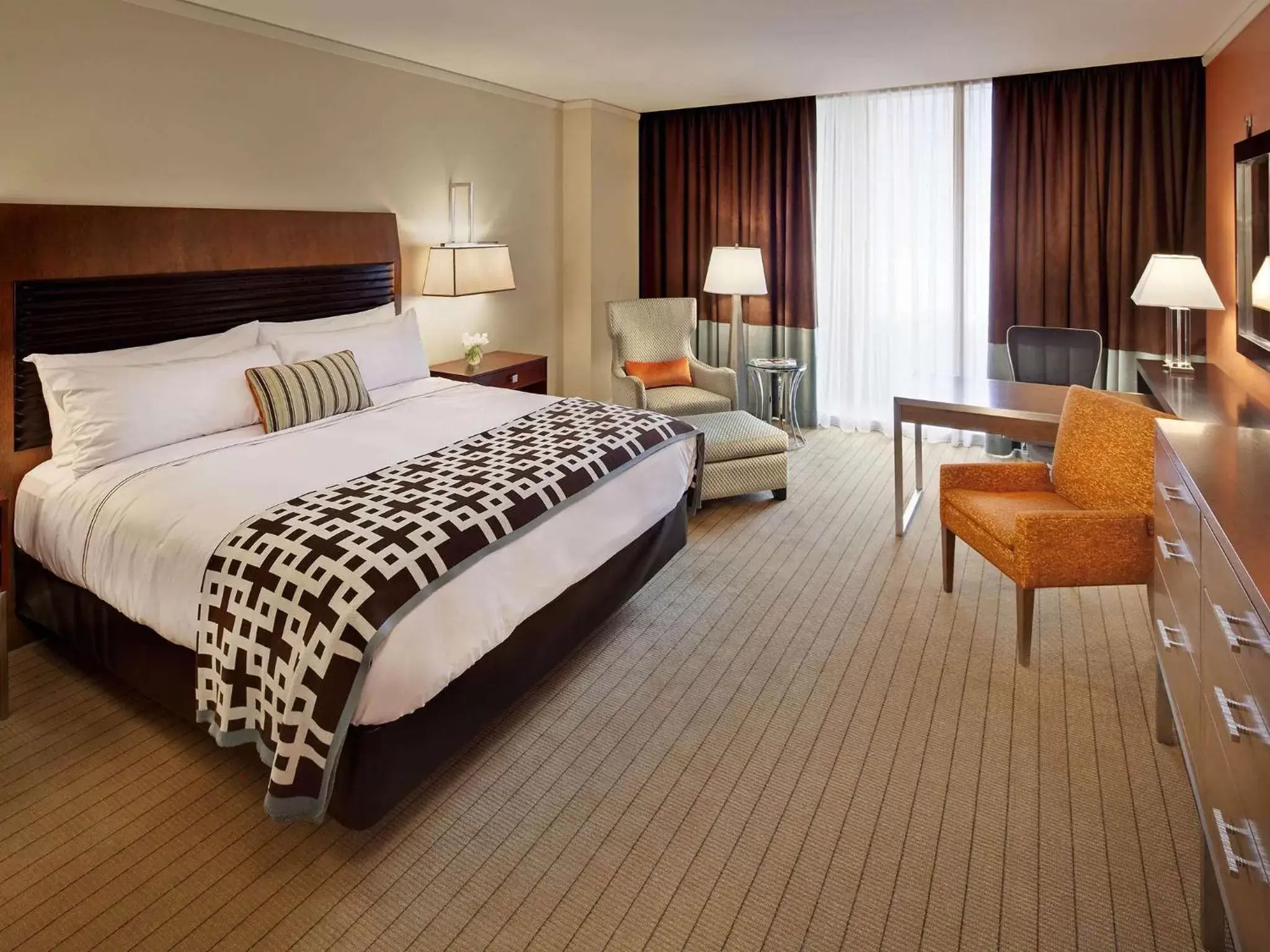 Bedroom in Fairmont Pittsburgh