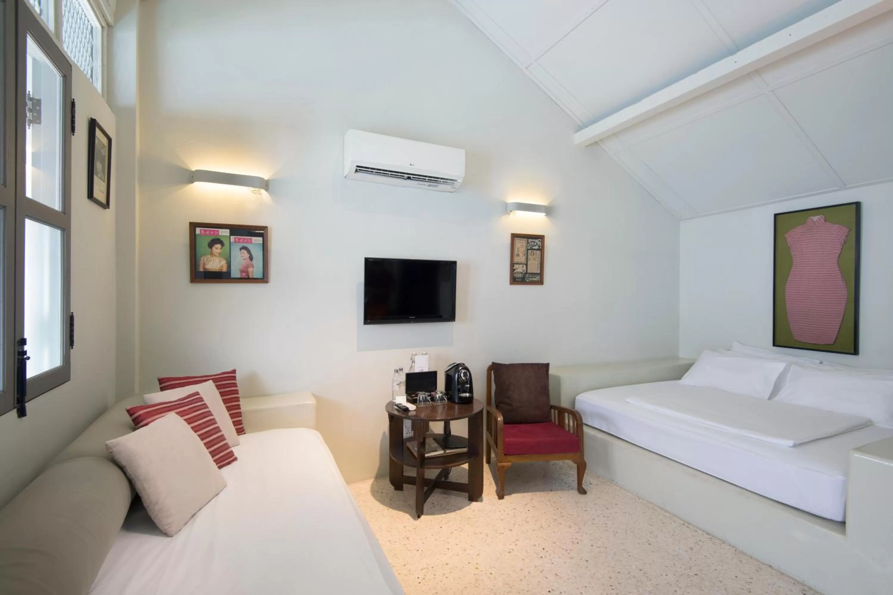 Mews Double Room in Noordin Mews